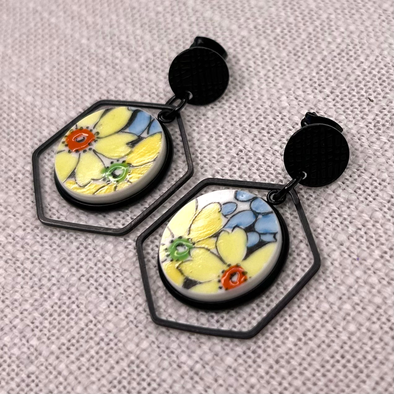 1936-47 Tuscan China Stud Dangly Earrings B