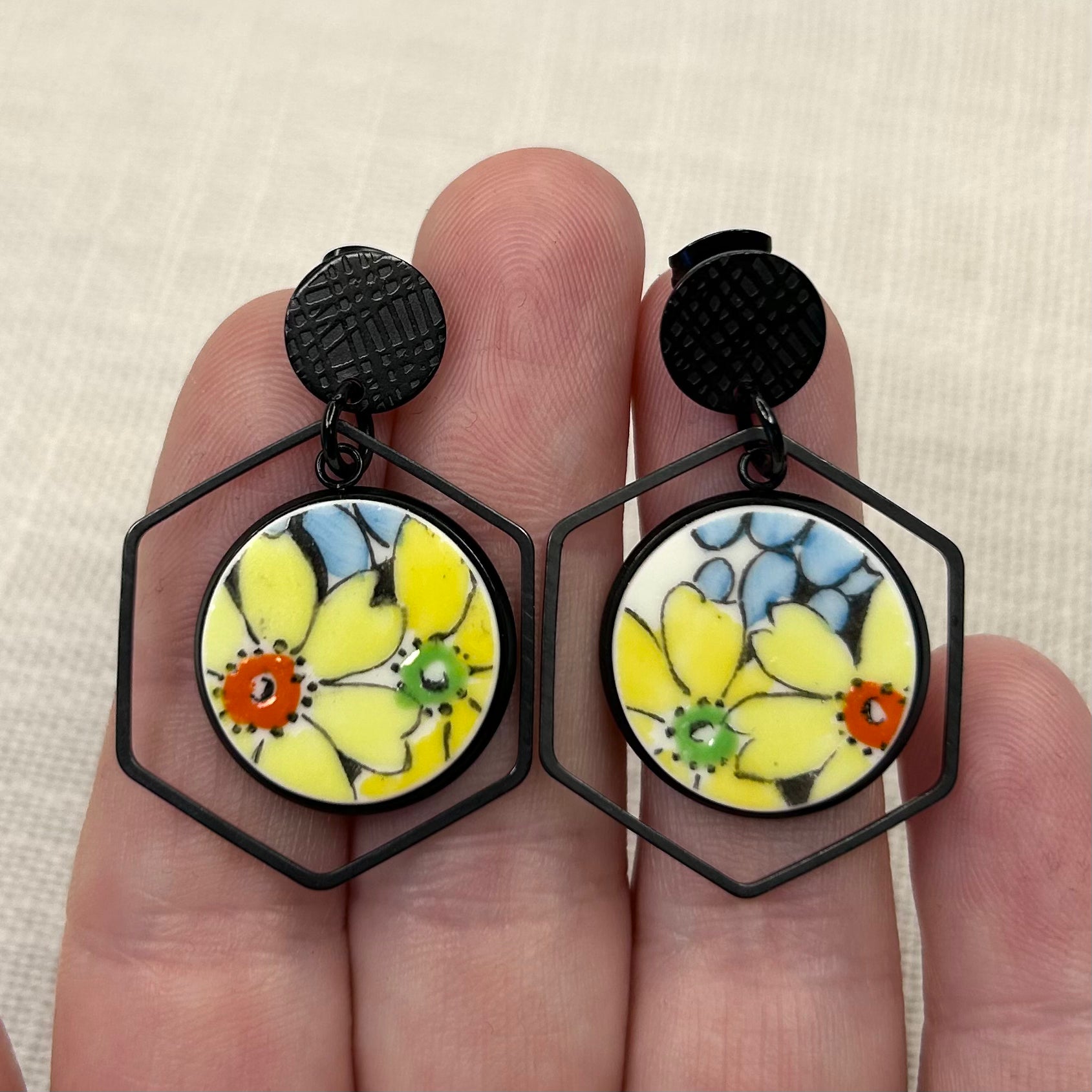 1936-47 Tuscan China Stud Dangly Earrings B