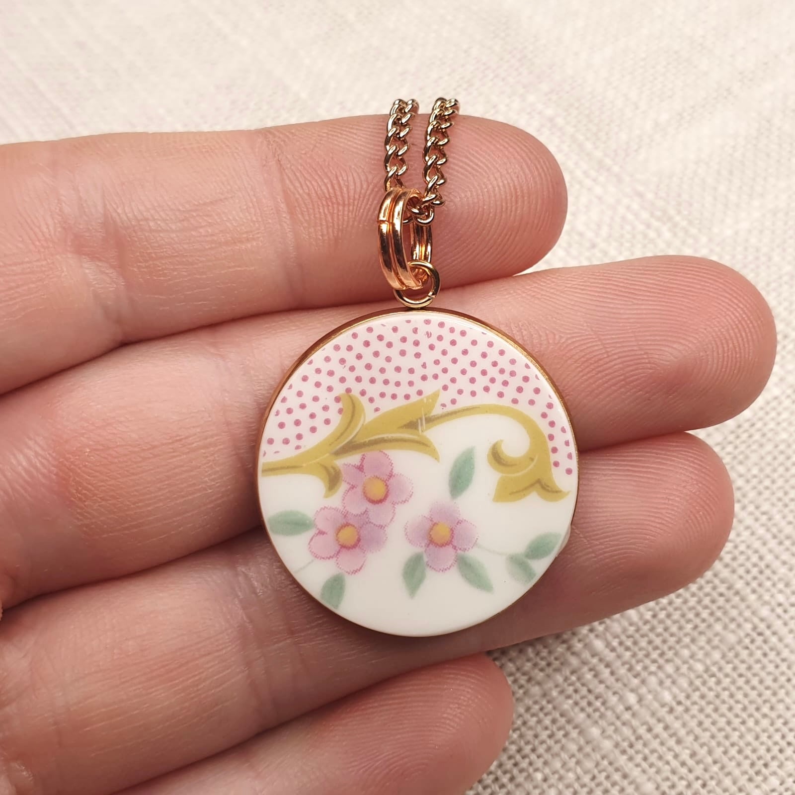 1975-95 Royal Albert ‘Serenity’ Pendant Necklace R