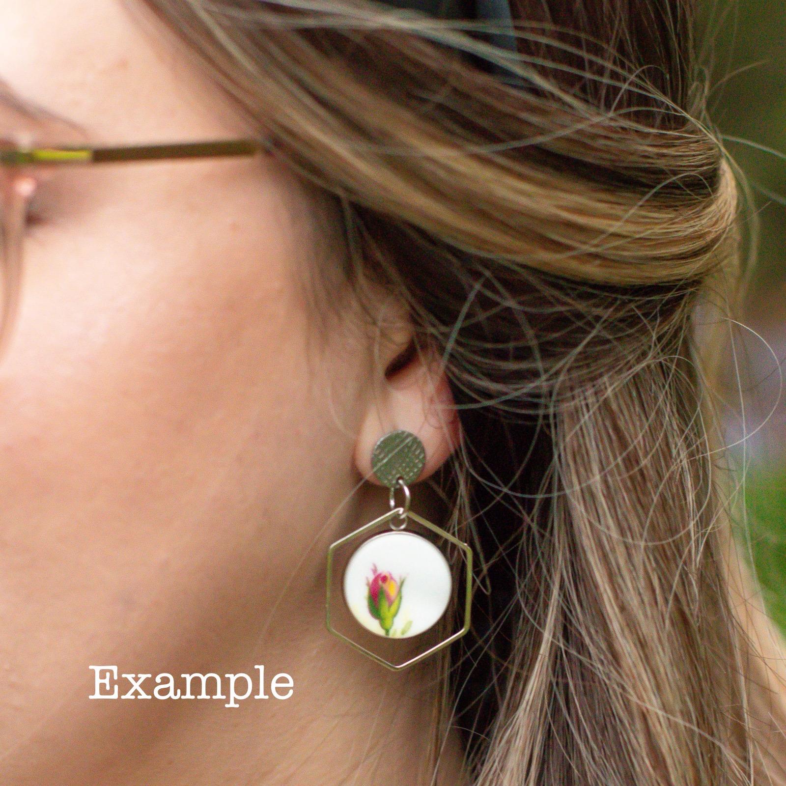 Green Willow Ware by Royal China Stud Dangly Earrings