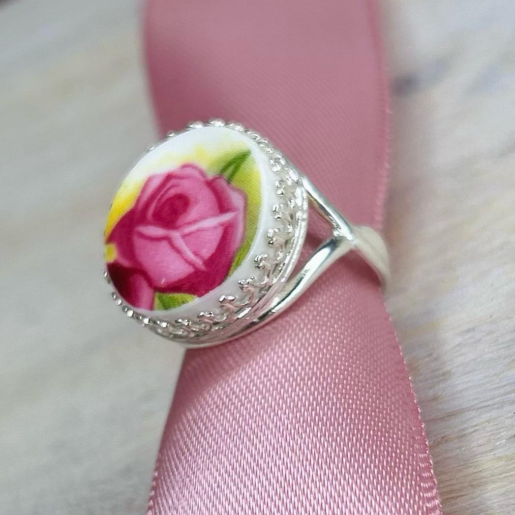 1962 Sterling Silver Royal Albert ‘Old Country Roses’ Ring