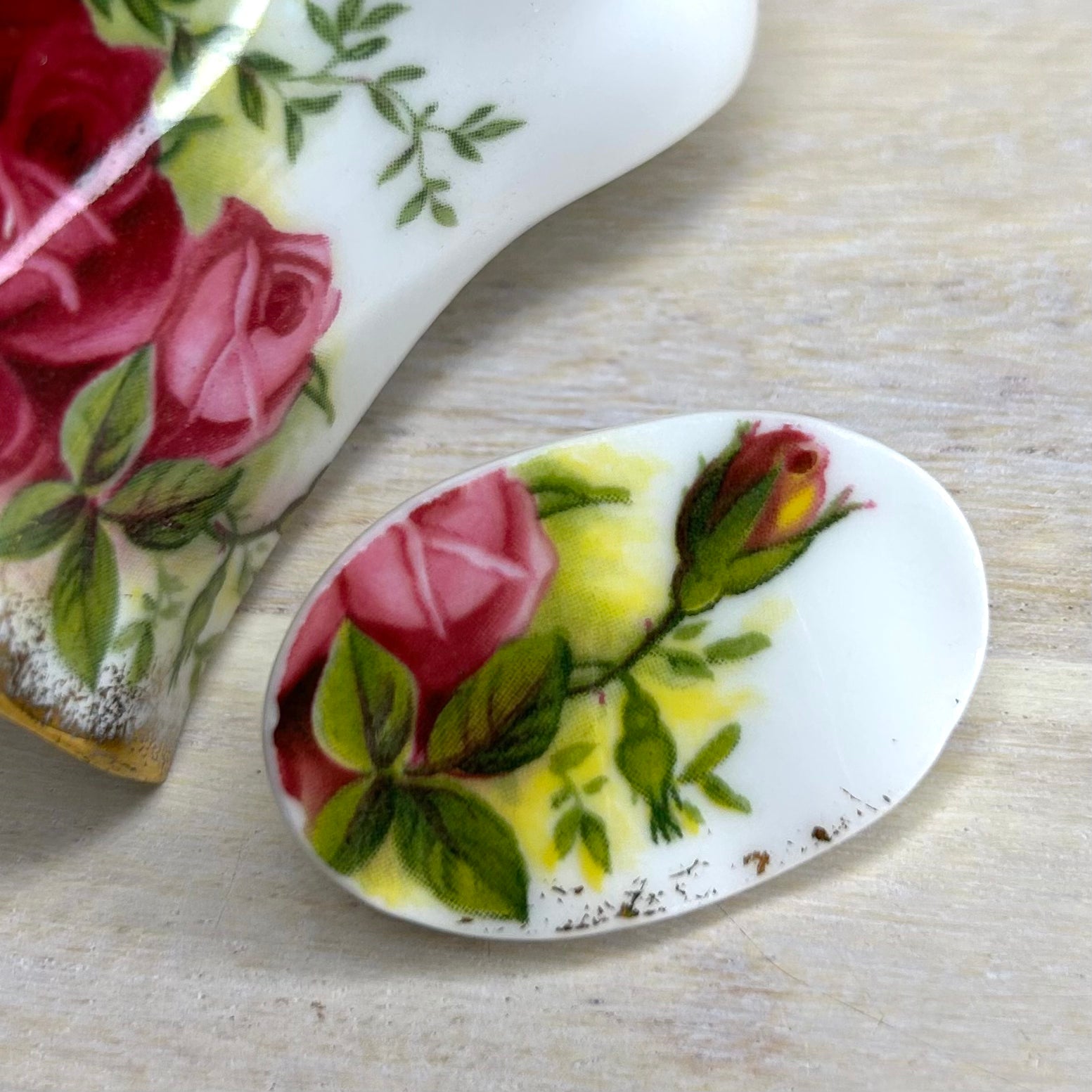 40% off! 1962 Royal Albert ‘Old Country Roses’ Brooch M