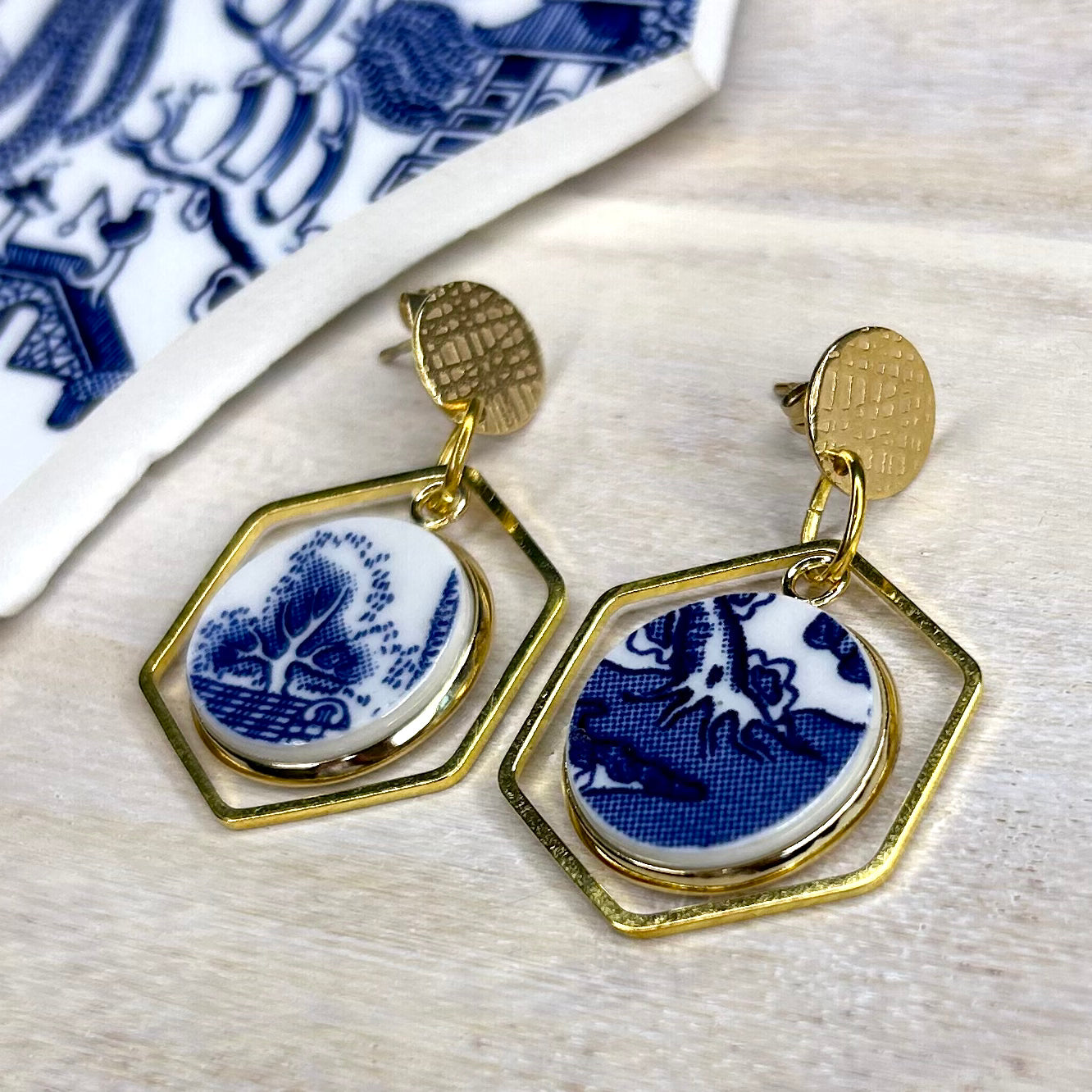 1990’s Johnson Bros Blue Willow Stud Dangly Earrings YG