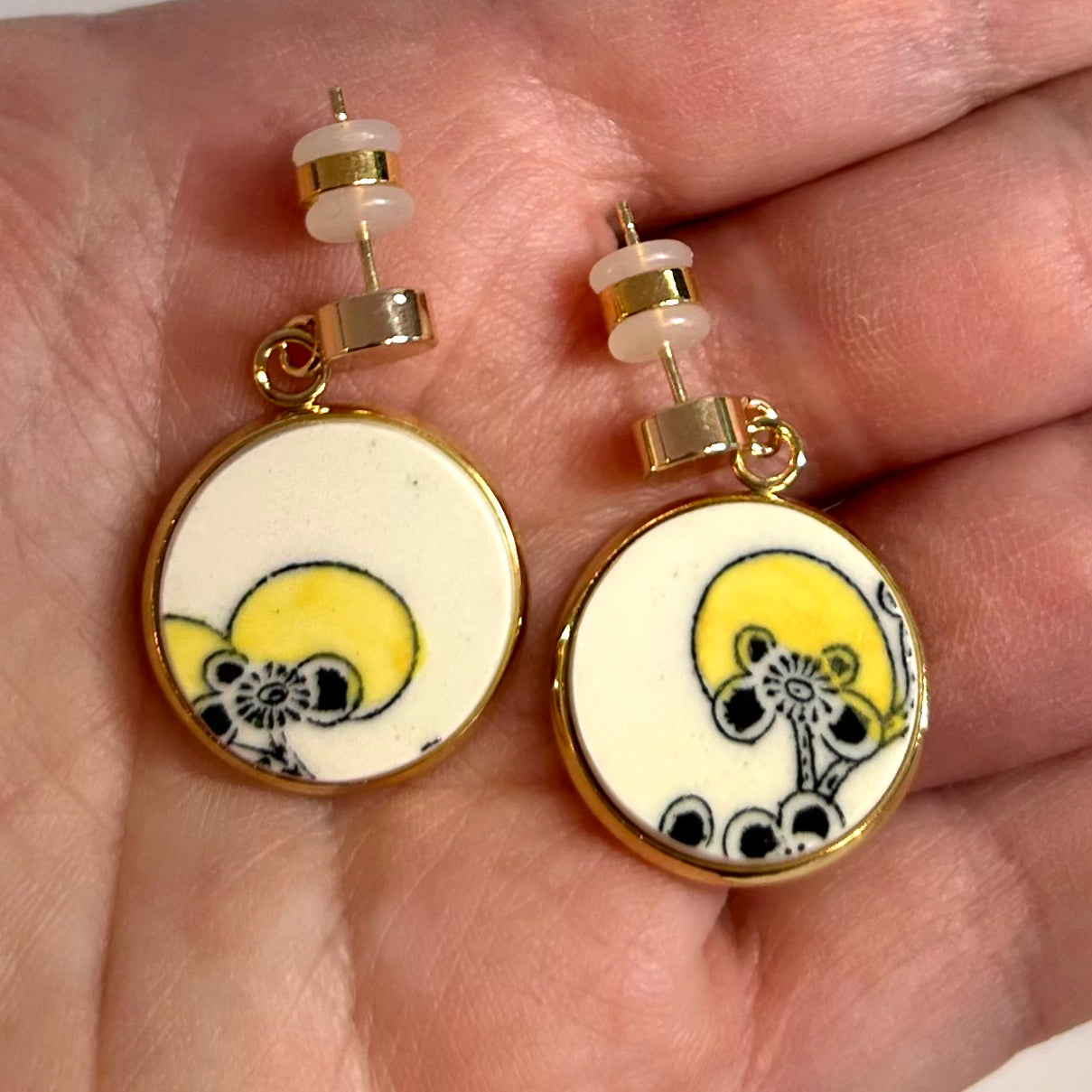 1930’s Royal Doulton ‘Carnival’ Stud Dangly Earrings Y