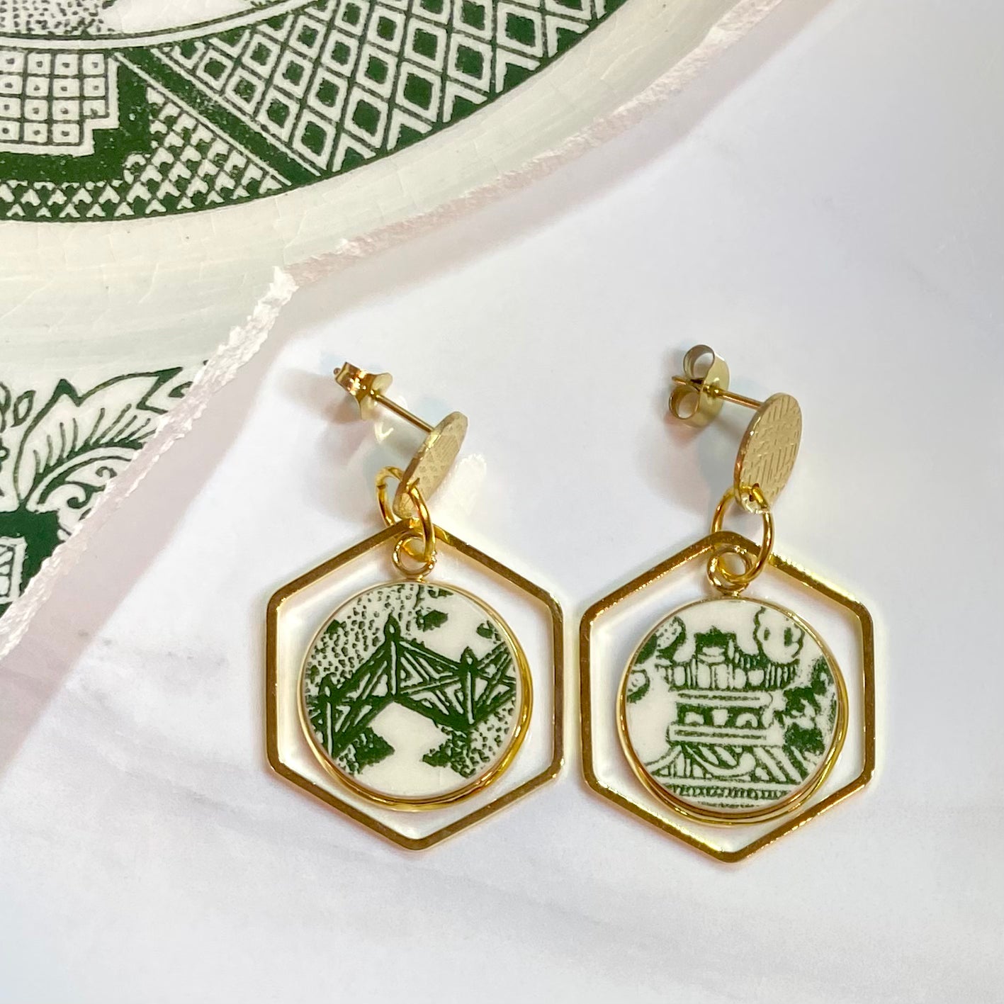 Green Willow Ware by Royal China Stud Dangly Earrings YM