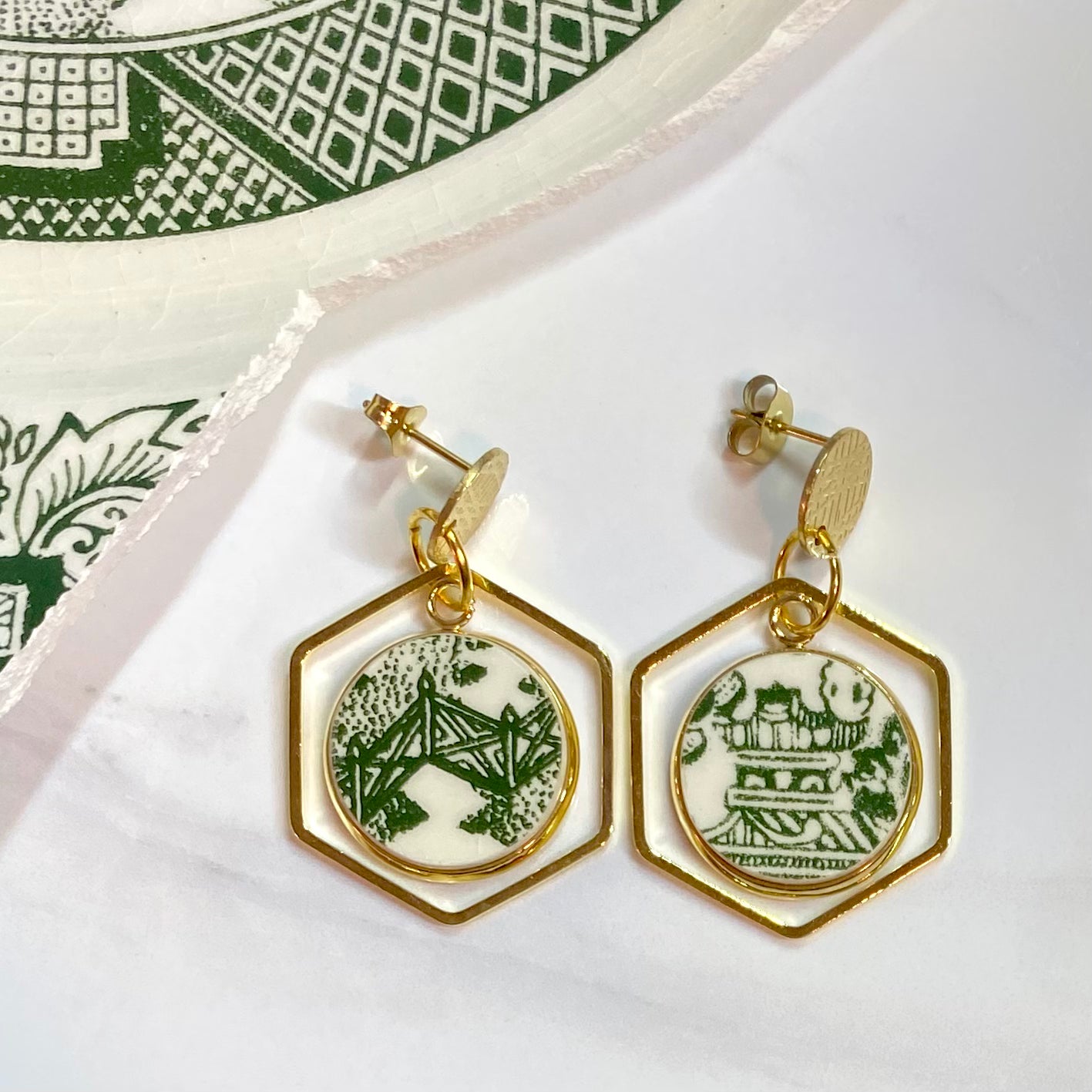 Green Willow Ware by Royal China Stud Dangly Earrings YG