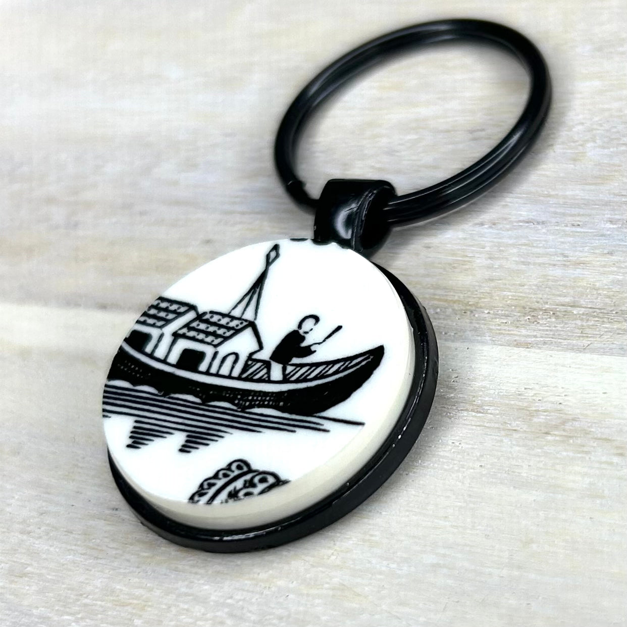 1980’s Churchill Midnight Willow Keyring Keychain M