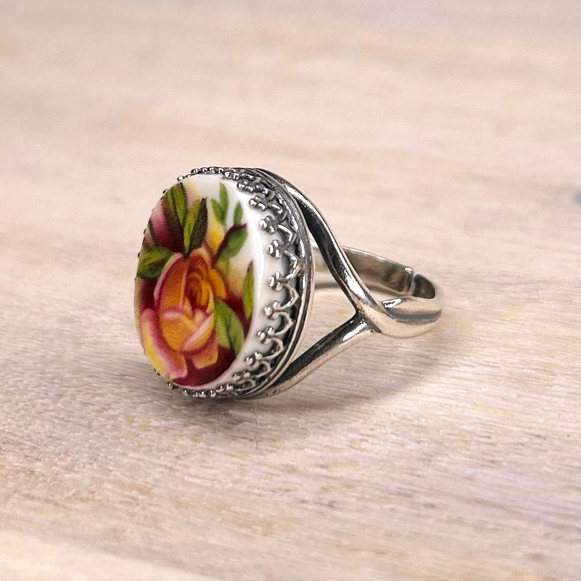 1962 Sterling Silver Royal Albert ‘Old Country Roses’ Ring