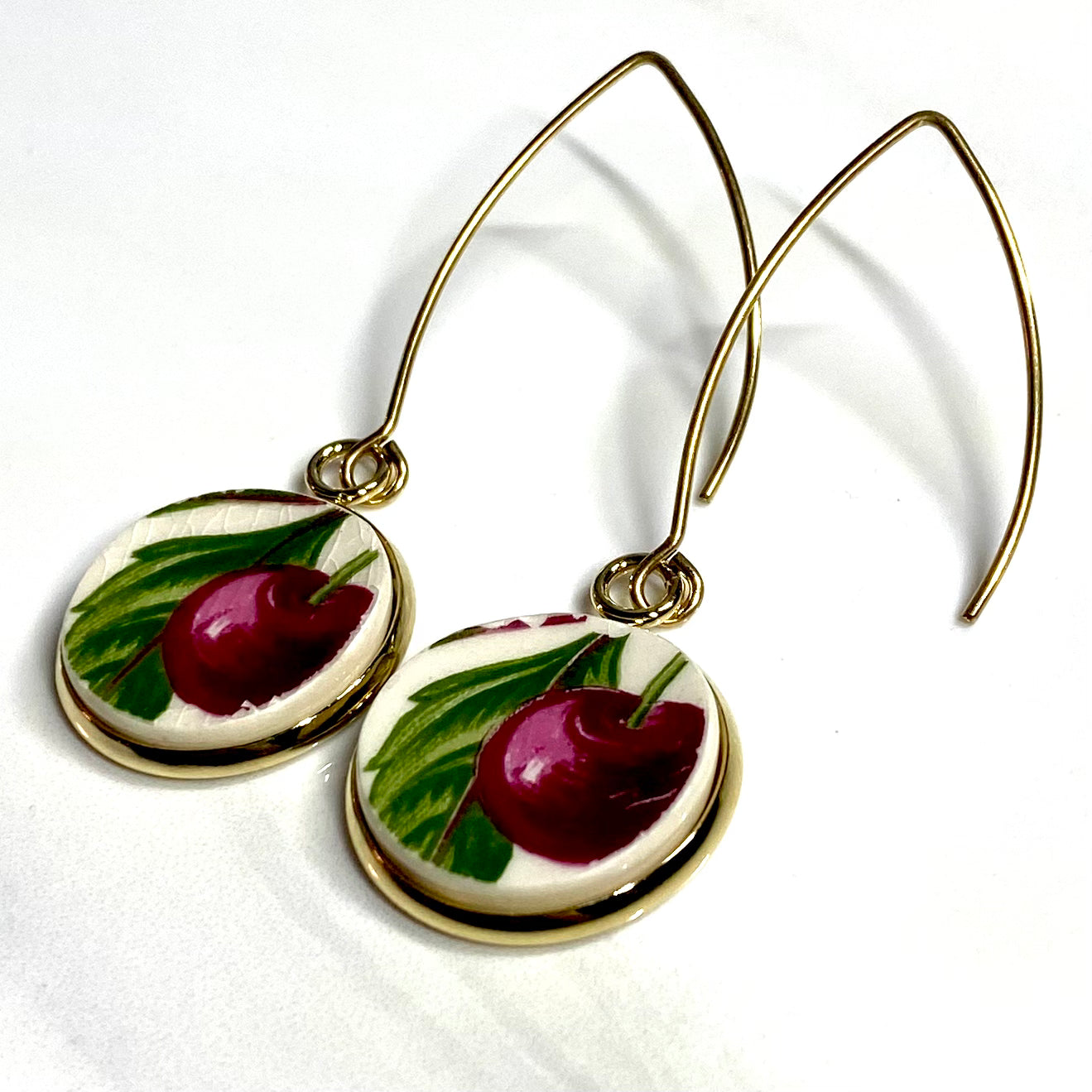 1940’s Alfred Meakin ‘Cherry Ripe’ Dangly Earrings Hooks YG