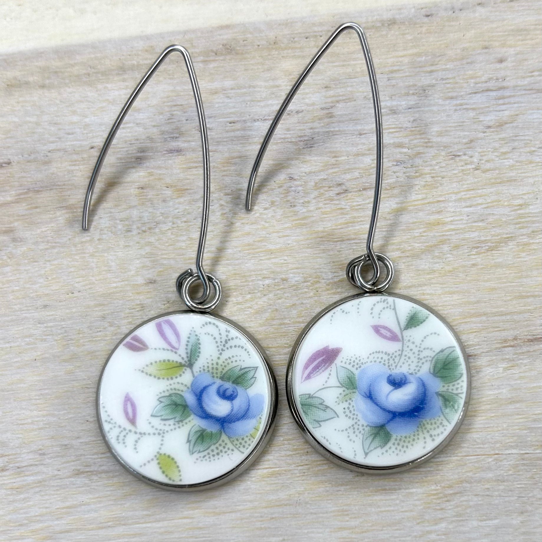 1989-98 Royal Albert ‘Blue Blossom’ Hooks Dangly Earrings S