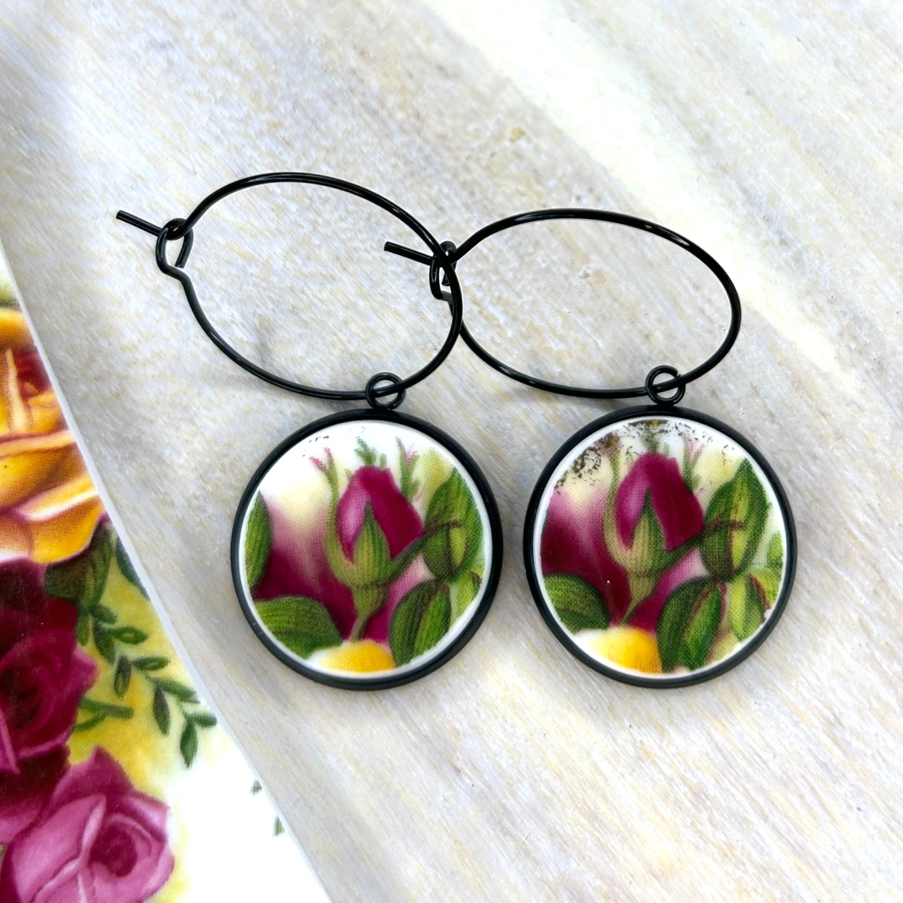 1962 Royal Albert ‘Old Country Roses’ Dangly Earrings BM