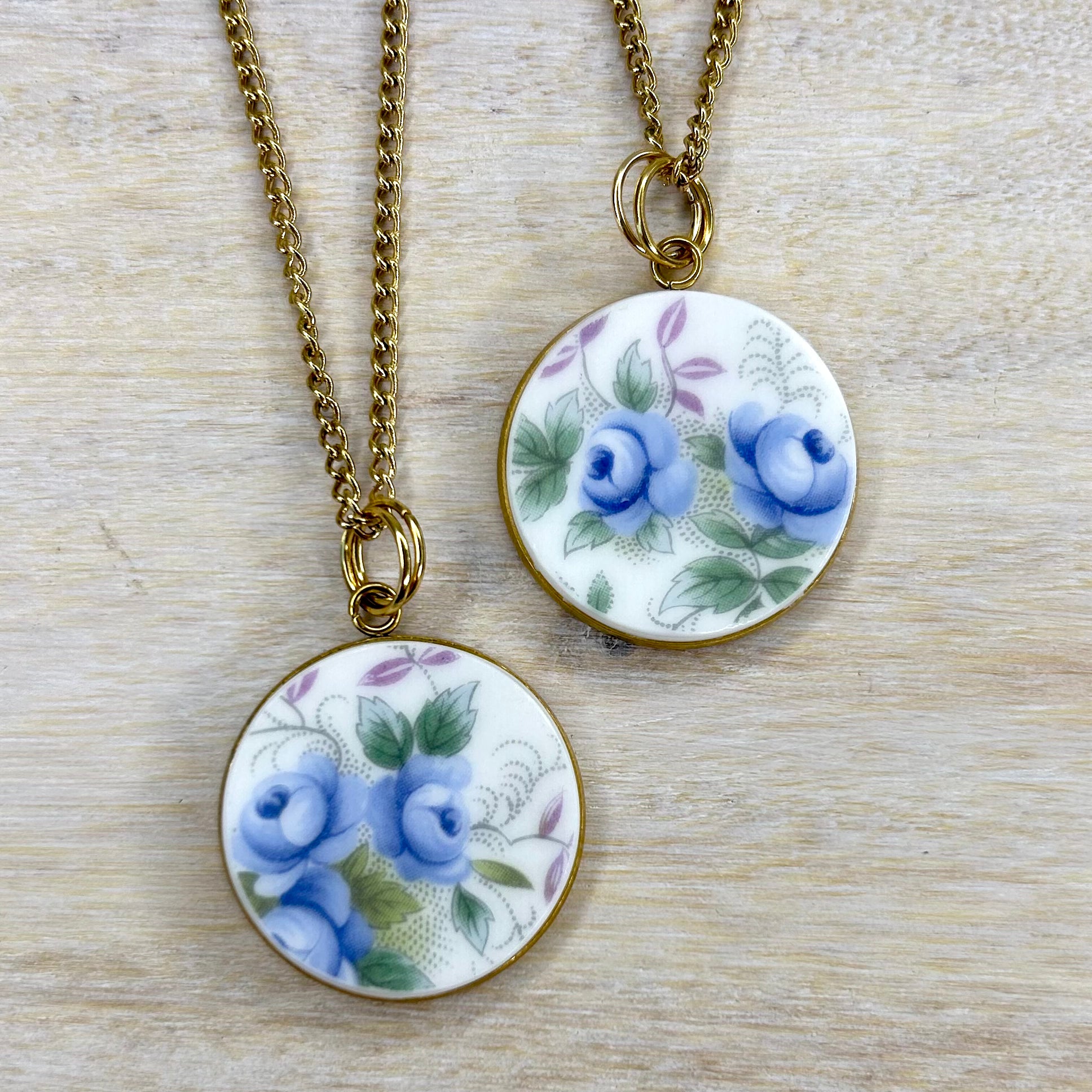 1989-98 Royal Albert ‘Blue Blossom’ Pendant Necklace Y