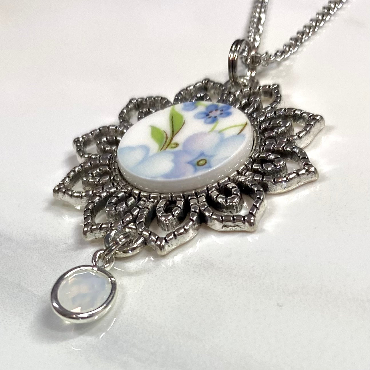 1950’s Crown Staffordshire ‘Rock Garden’ Pendant Necklace