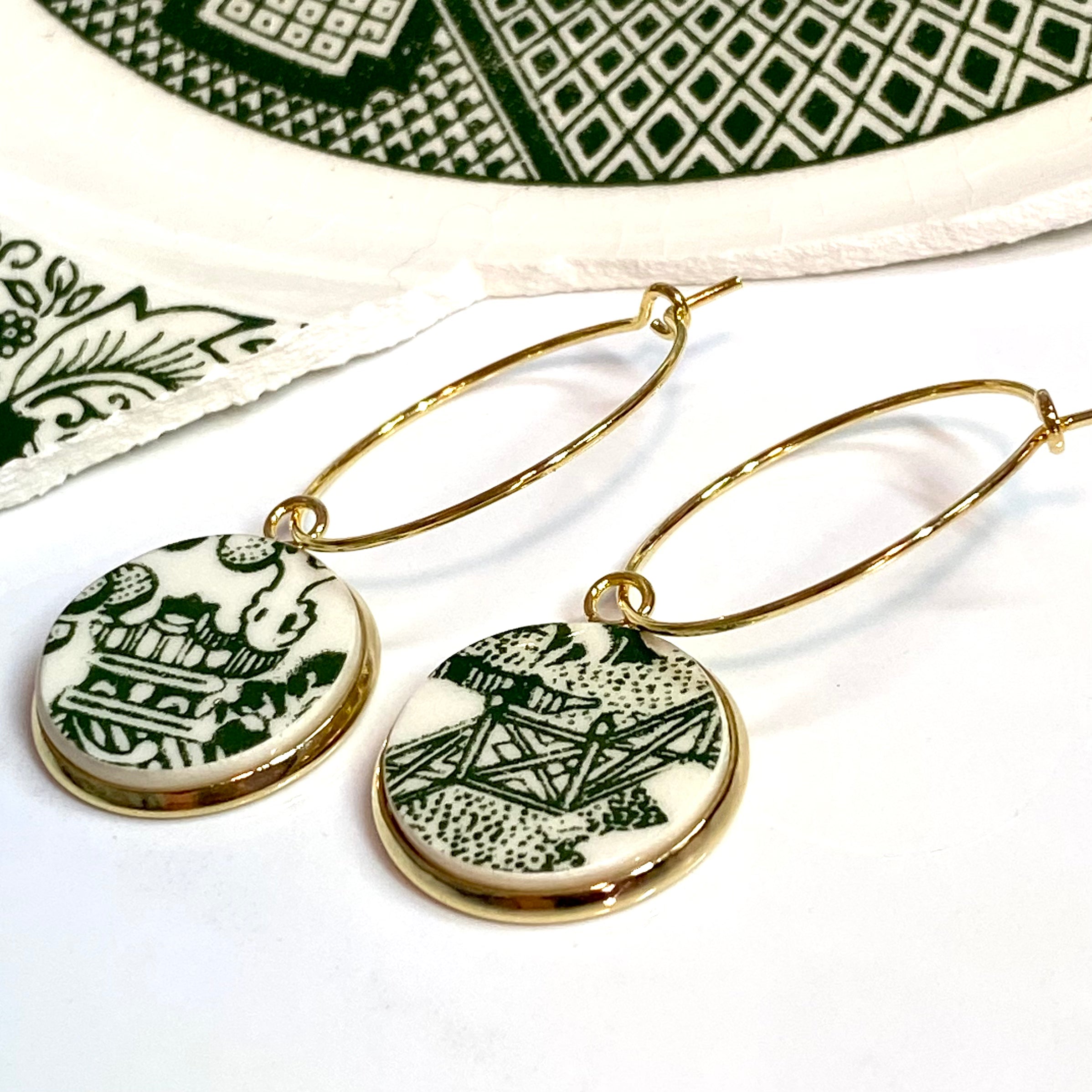 Green Willow Ware by Royal China Dangly Earrings Hoops Y