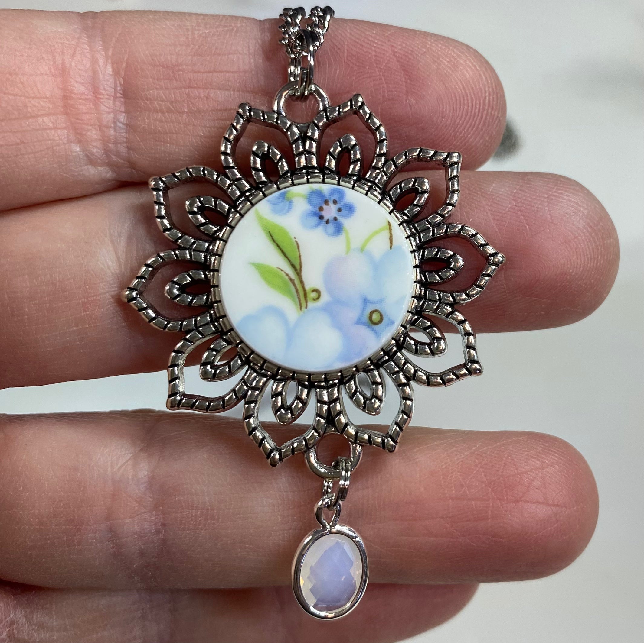 1950’s Crown Staffordshire ‘Rock Garden’ Pendant Necklace