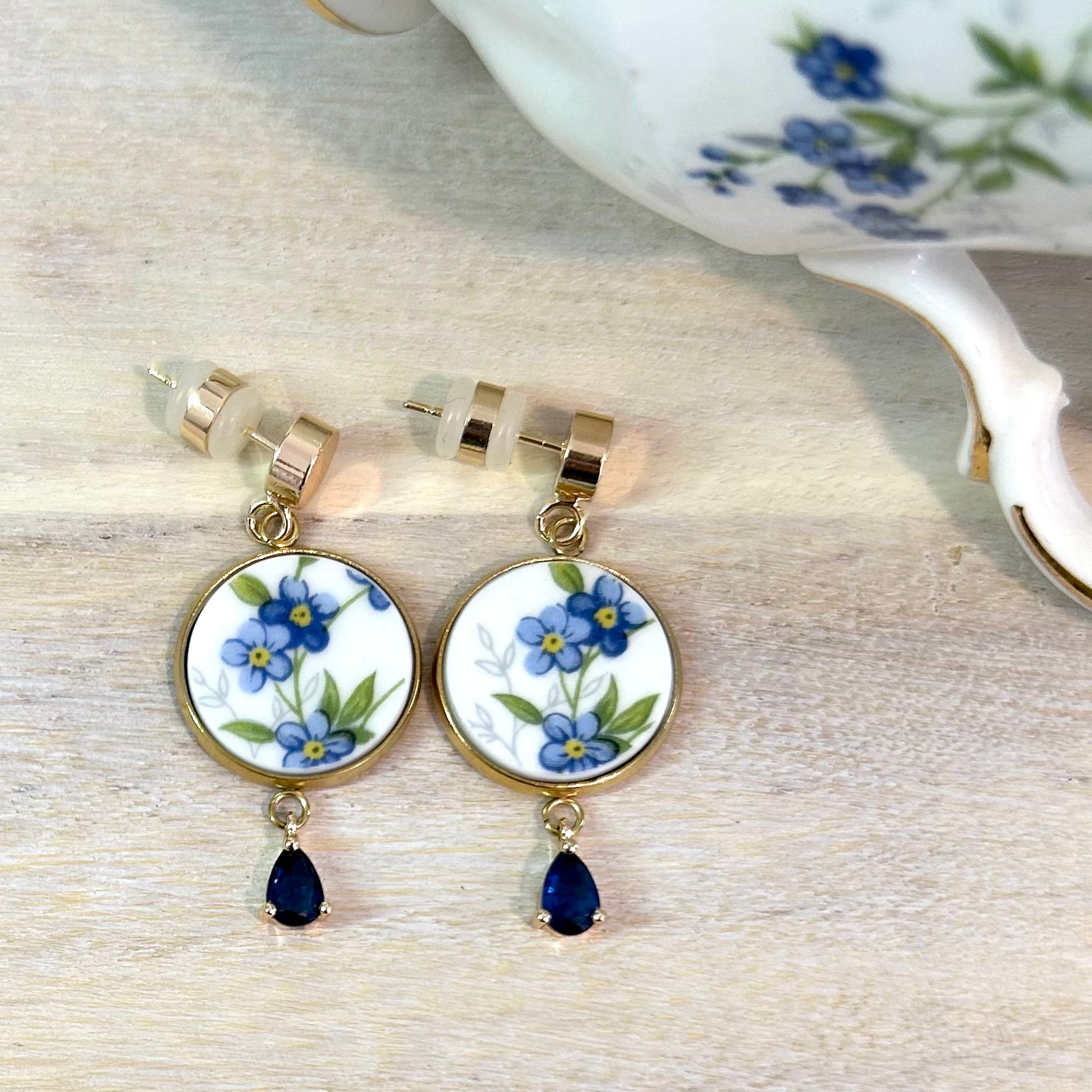 1950’s Queen Anne ‘Sonata’ Stud Dangly Earrings Y