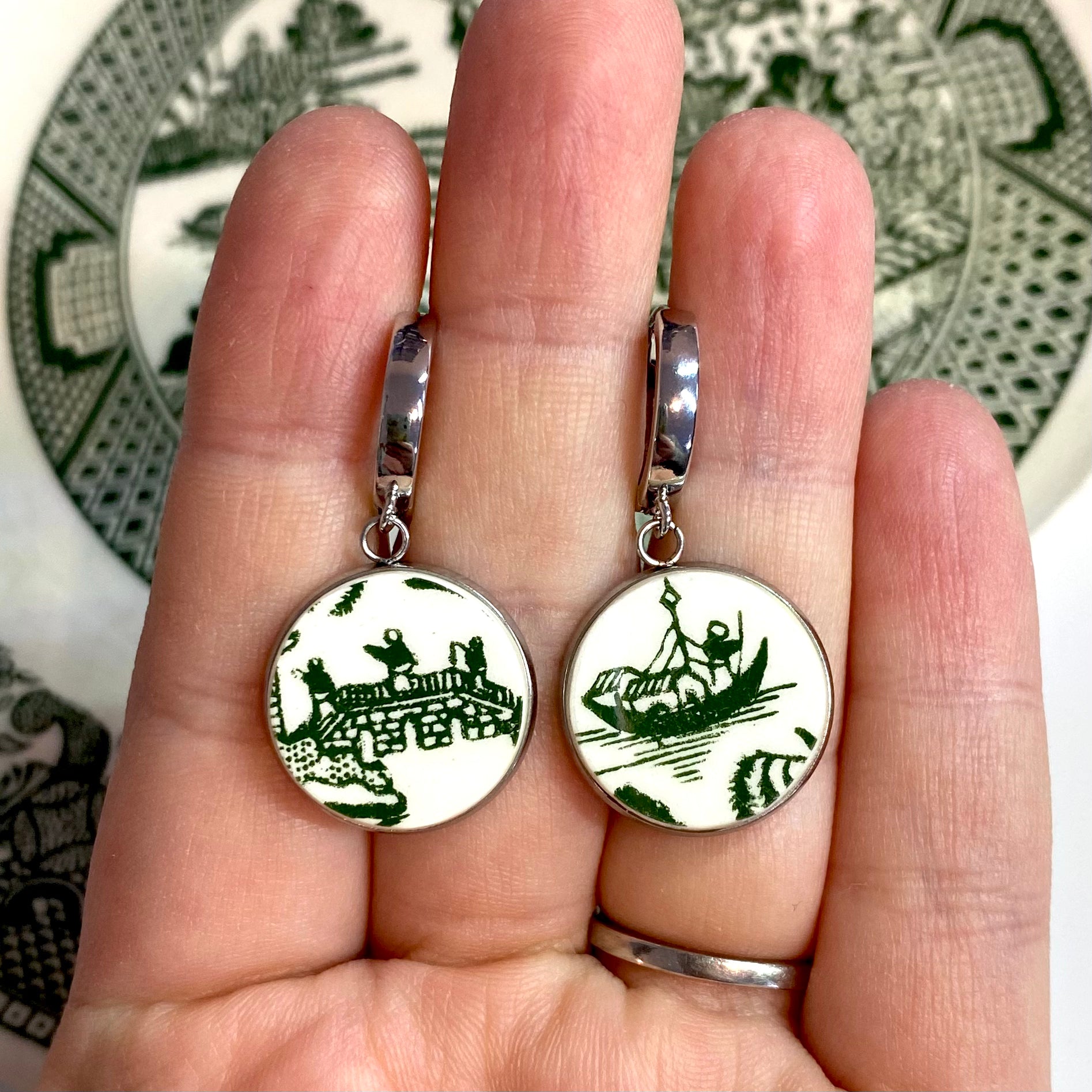 Green Willow Ware by Royal China Huggies Leverback Dangly Earrings Silver