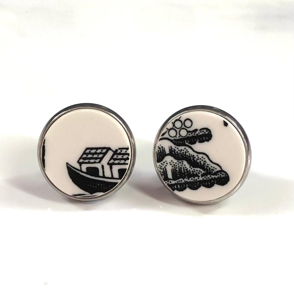 40% off! Midnight Willow Stud Earrings S