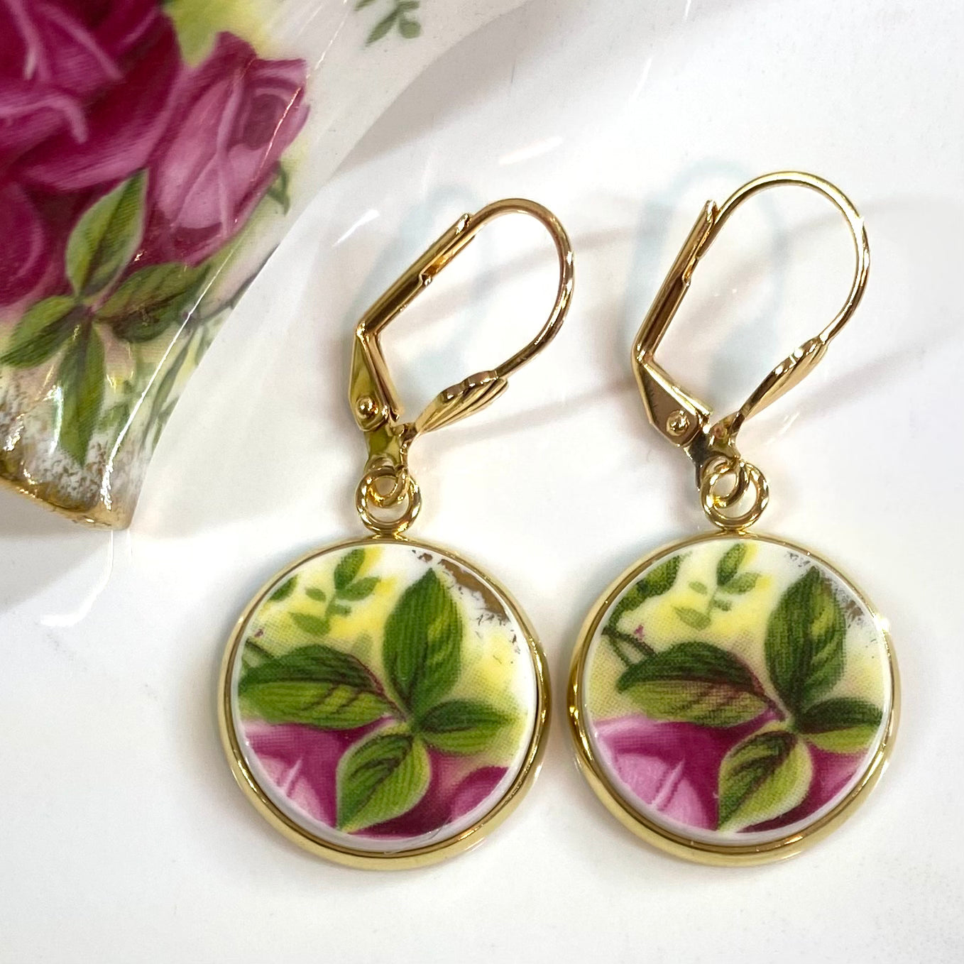 1962 Royal Albert ‘Old Country Roses’ Leverback Dangly Earrings YG