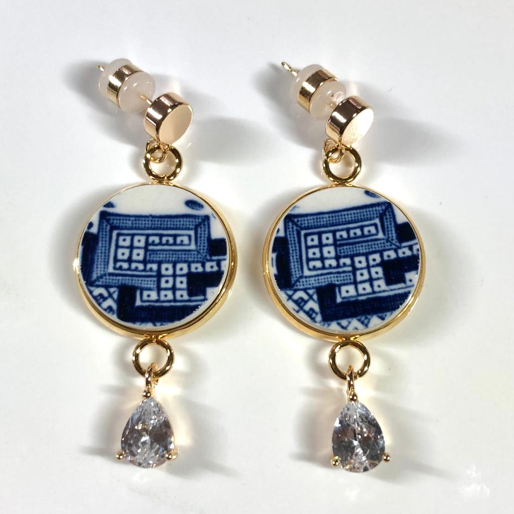 40% off! 1960’s Churchill Blue Willow Stud Dangly Earrings CZ