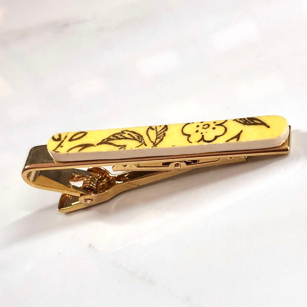 1930’s Vogue Tie Bar Clip Yellow Gold