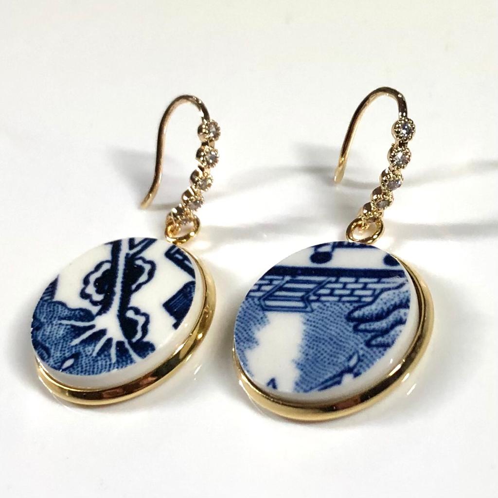 40% off! 1960’s Blue Willow Dangly Earrings CZ Y