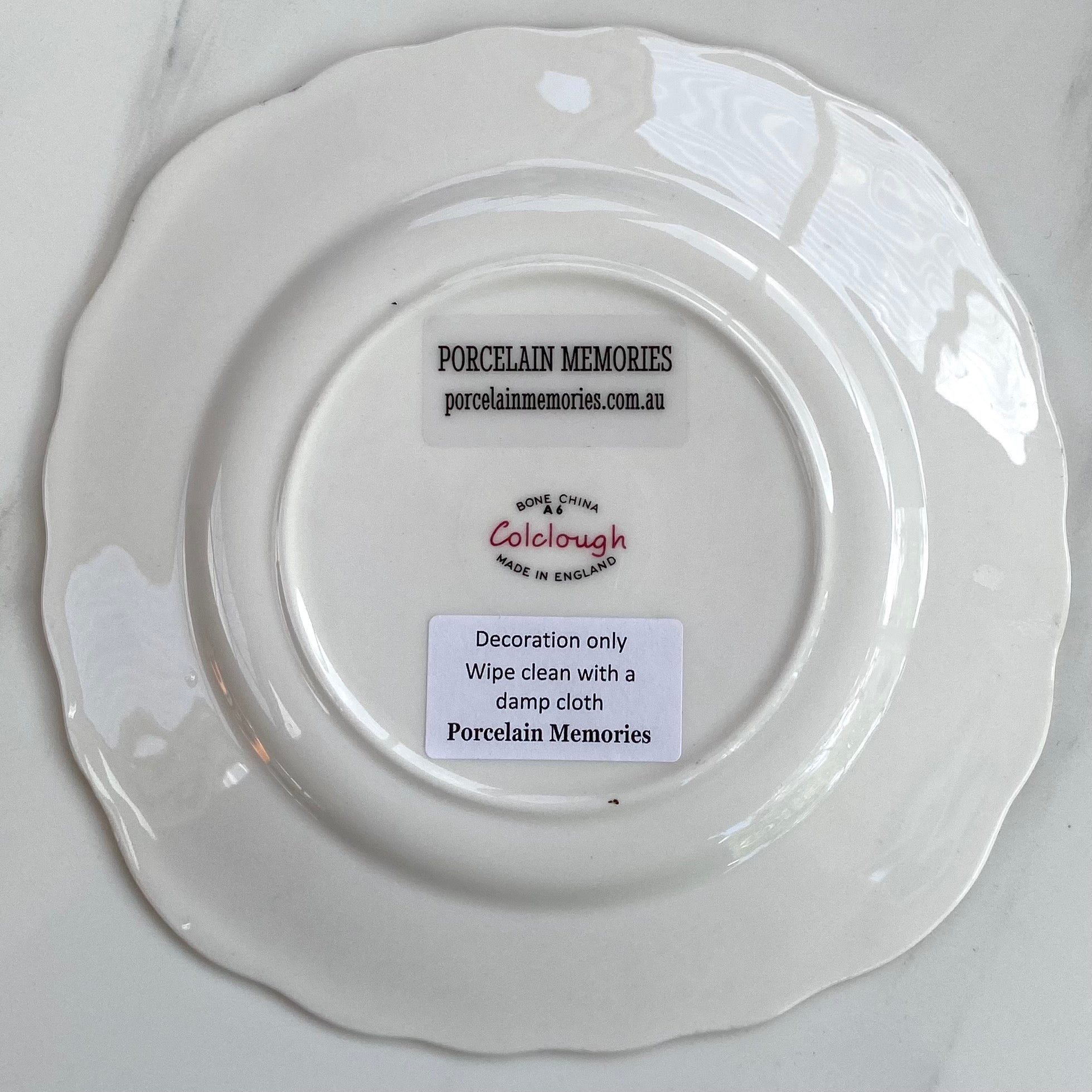 ‘Plant one on me’ quote on plate