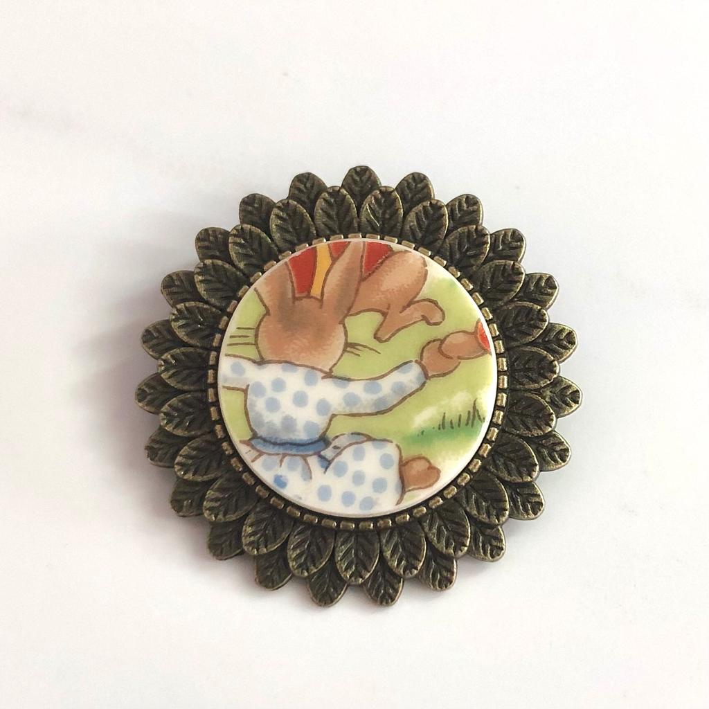 Bunnykins by Royal Doulton Brooch Antique Bronze