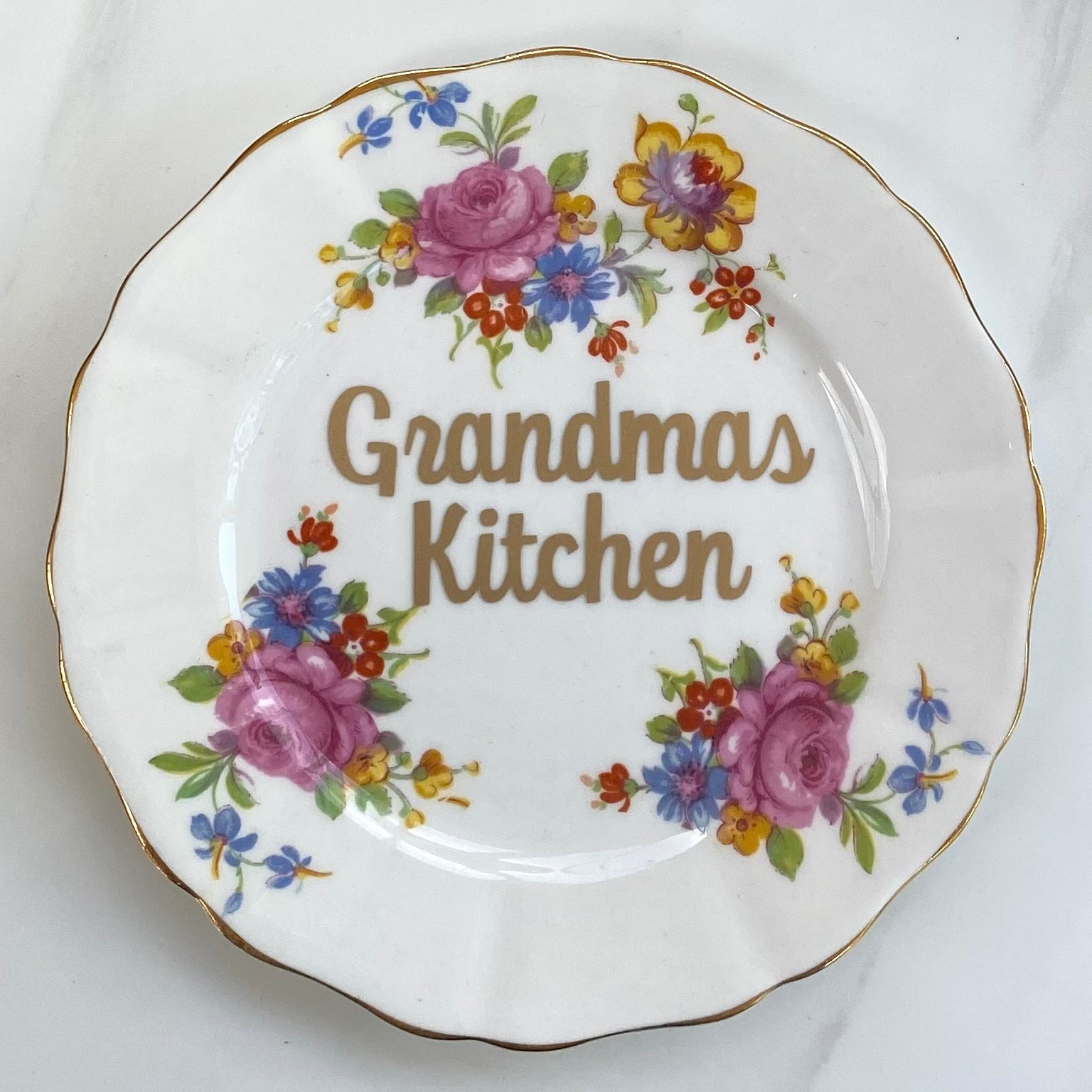 ‘Grandma’s kitchen’ quote on plate