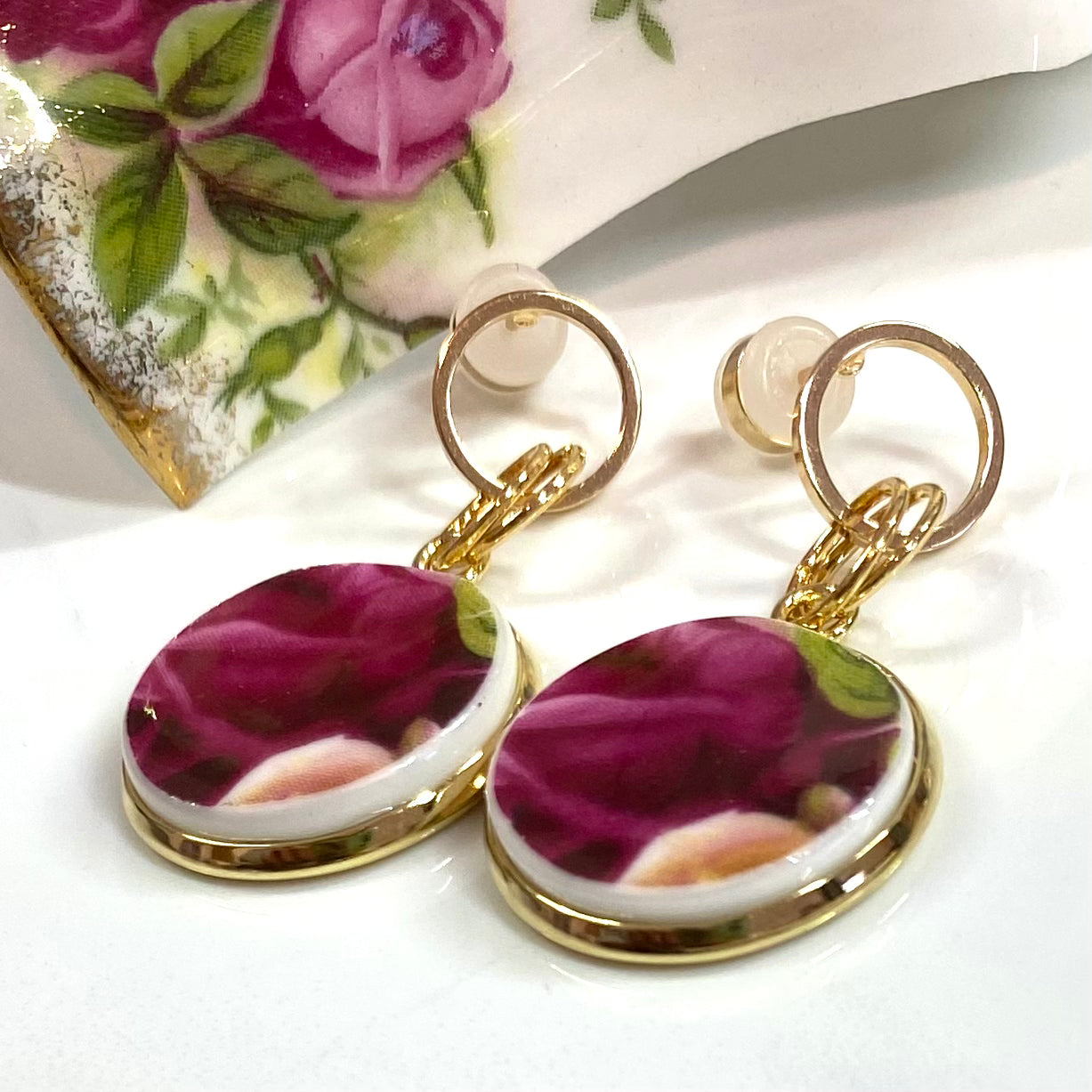 1962 Royal Albert ‘Old Country Roses’ Stud Dangly Earrings YG