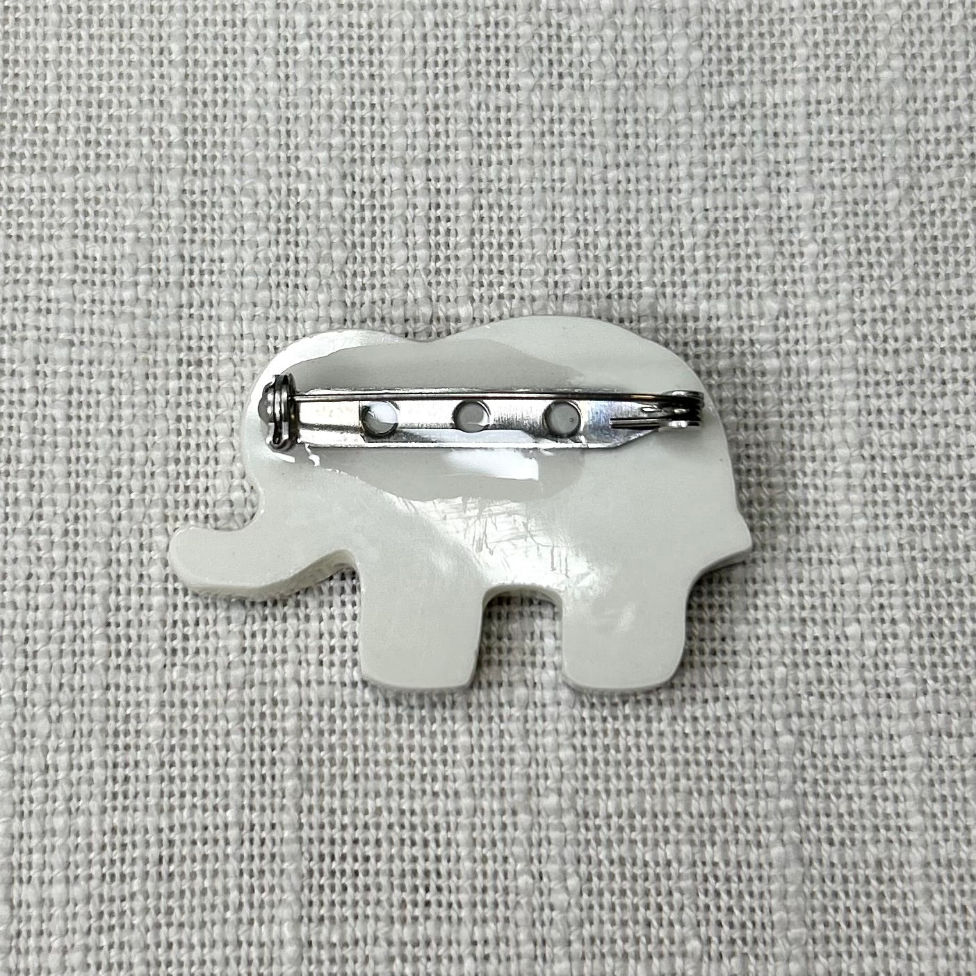 *1960’s Churchill ‘Blue Willow’ Elephant Brooch M