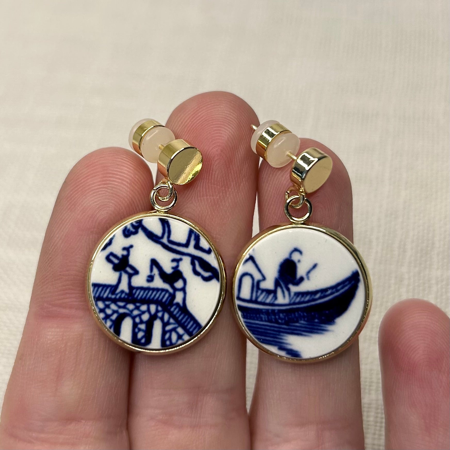 1960/70’s Churchill ‘Blue Willow’ Stud Dangly Earrings Y