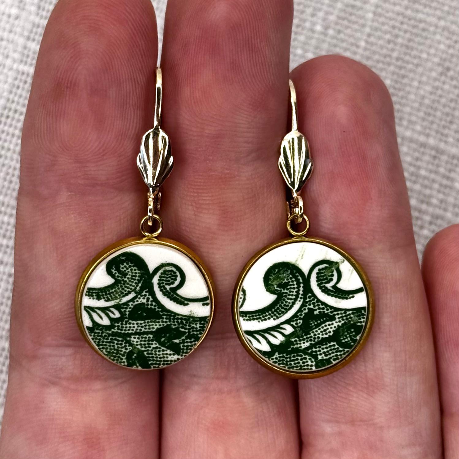 1960’s English Ironstone Leverback Dangly Earrings Y