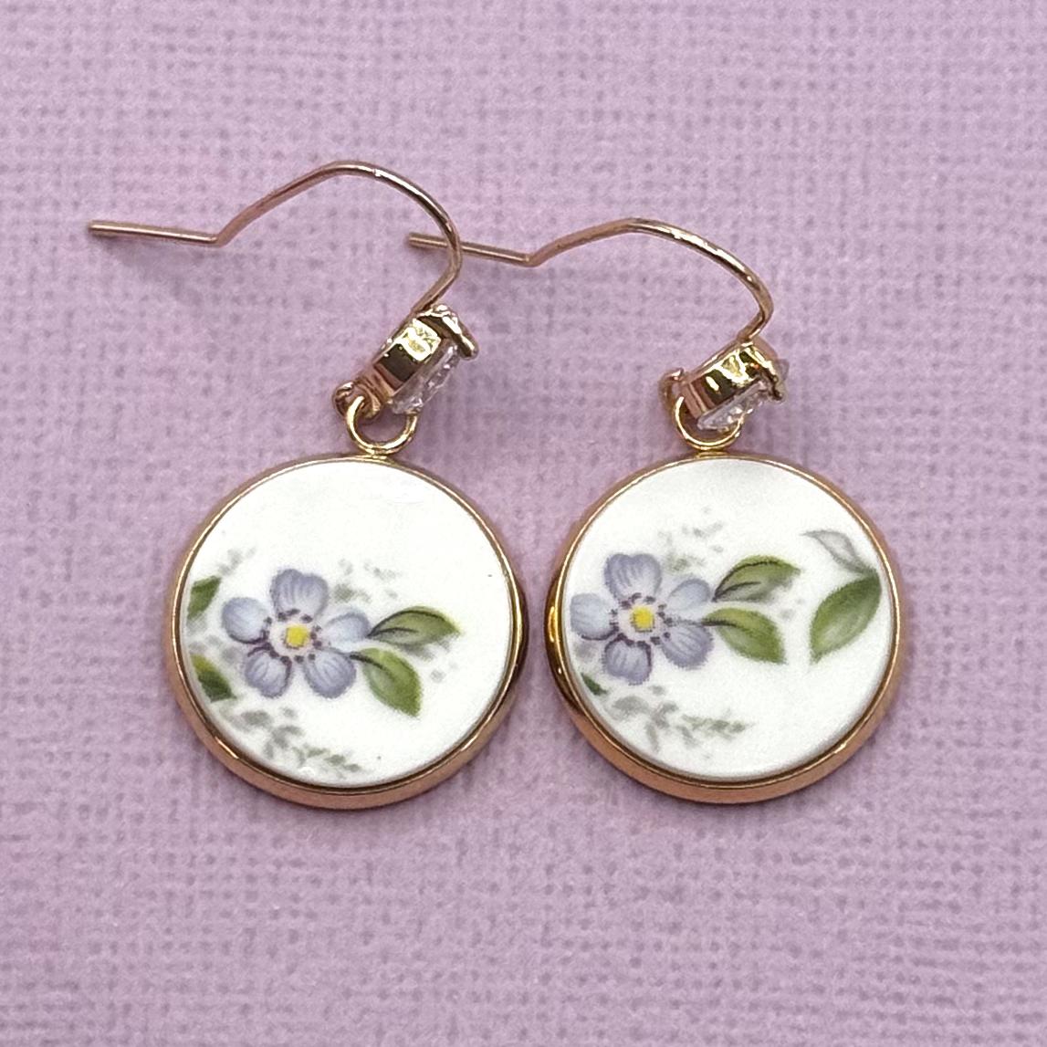 1980s Elizabethan China Broken Plate Hook Earrings Yellow Gold