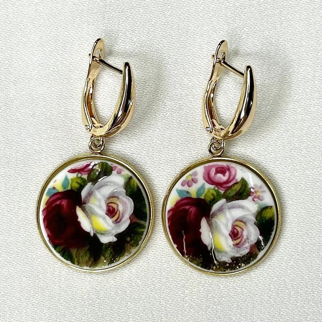 1980’s Royal Albert ‘Celebration’ Leverback Dangly Earrings Y