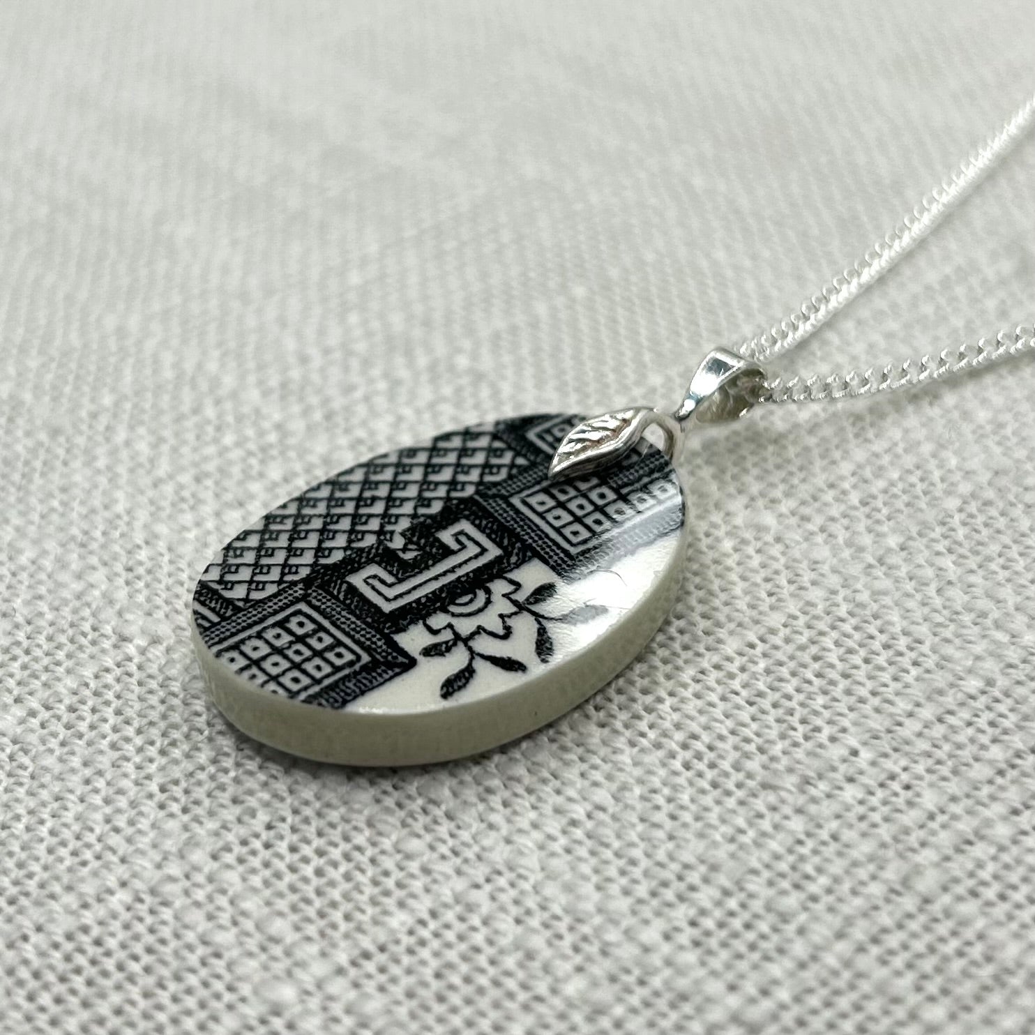 1980’s Churchill ‘Midnight Willow’ Oval Pendant Necklace Sterling Silver