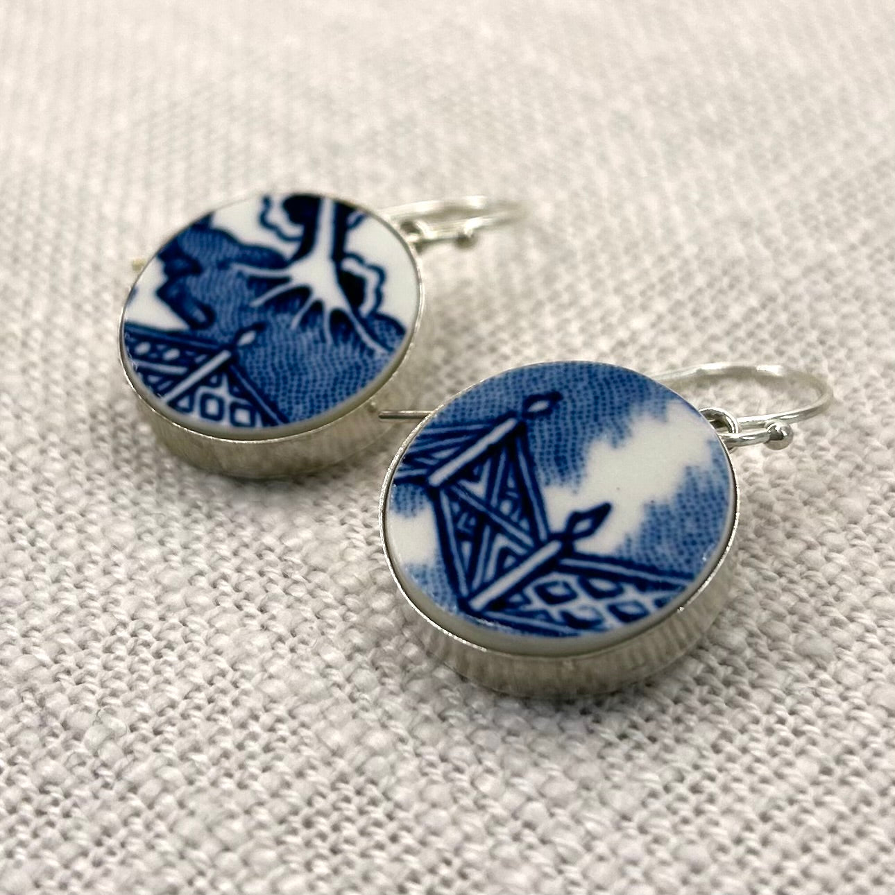 1960’s Sterling Silver Churchill ‘Blue Willow’ Hooks Dangly Earrings