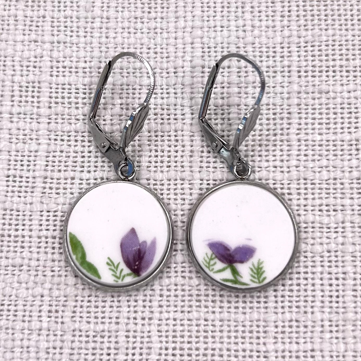 1950’s Queen Anne Leverback Dangly Earrings S