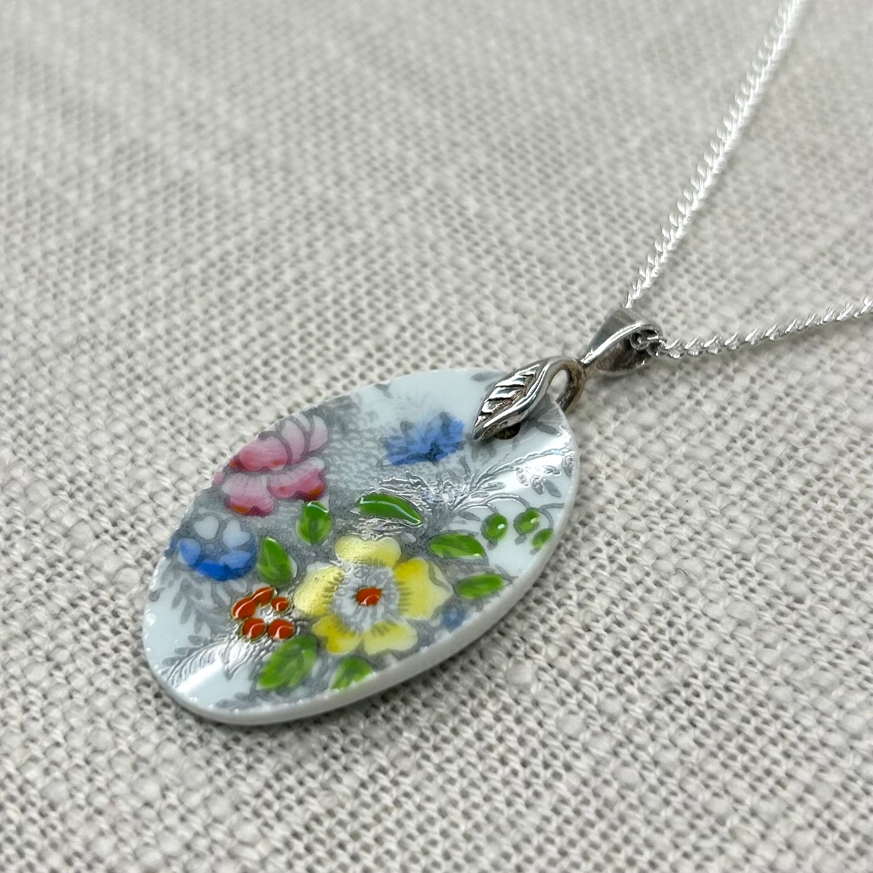 1950’s Aynsley China Oval Pendant Necklace Sterling Silver