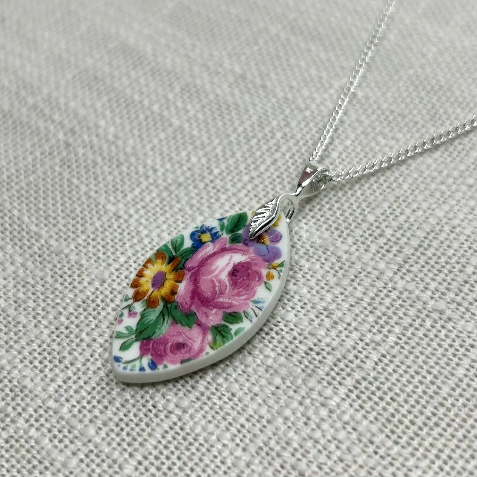 1950’s Queen Anne Pendant Necklace Sterling Silver
