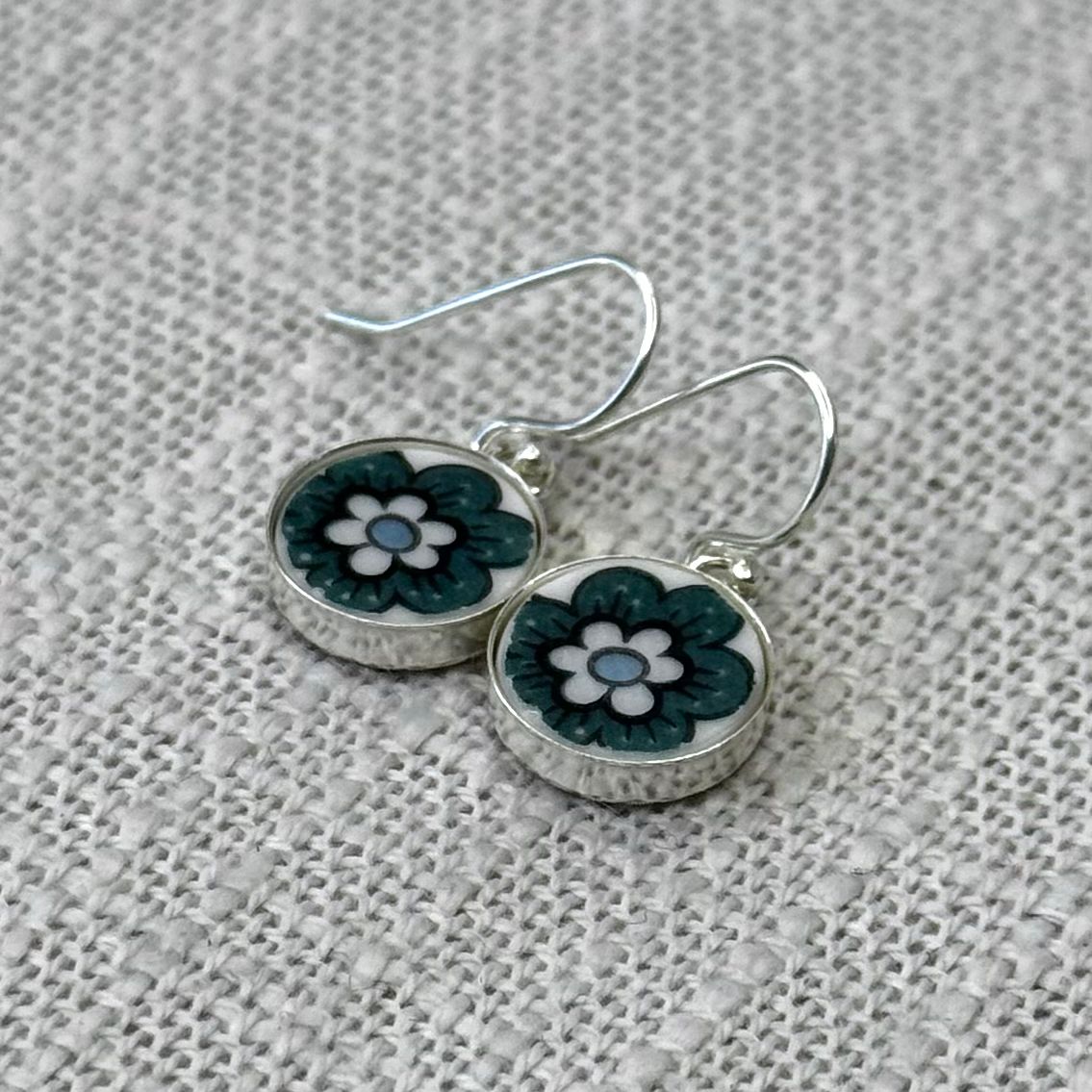 1980s Sterling Silver Wedgwood Dangly Earrings