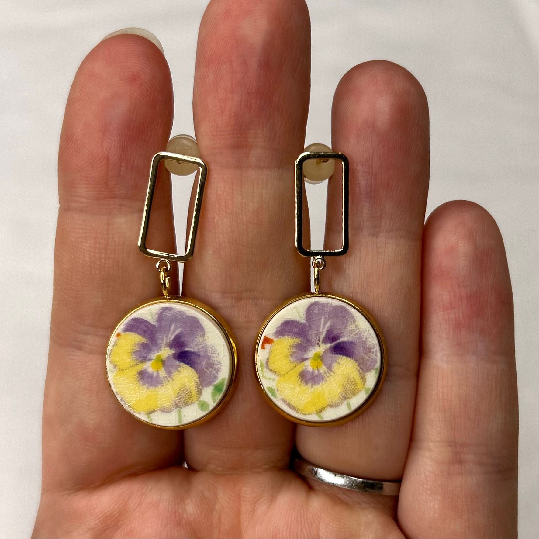 1937 Royal Doulton ‘Wild Pansy’ Stud Dangly Earrings YM