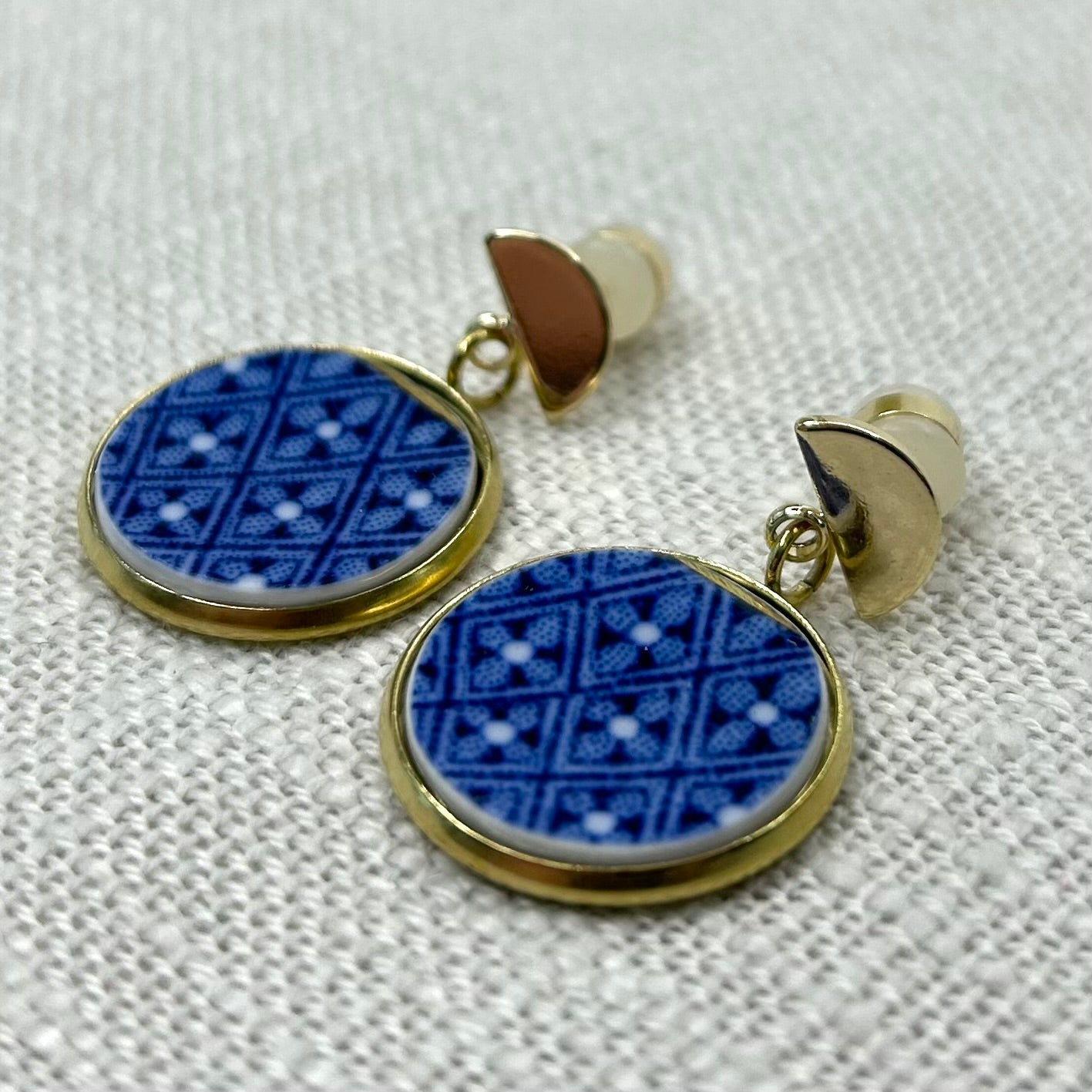 1950’s Wedgwood Stud Dangly Earrings Y