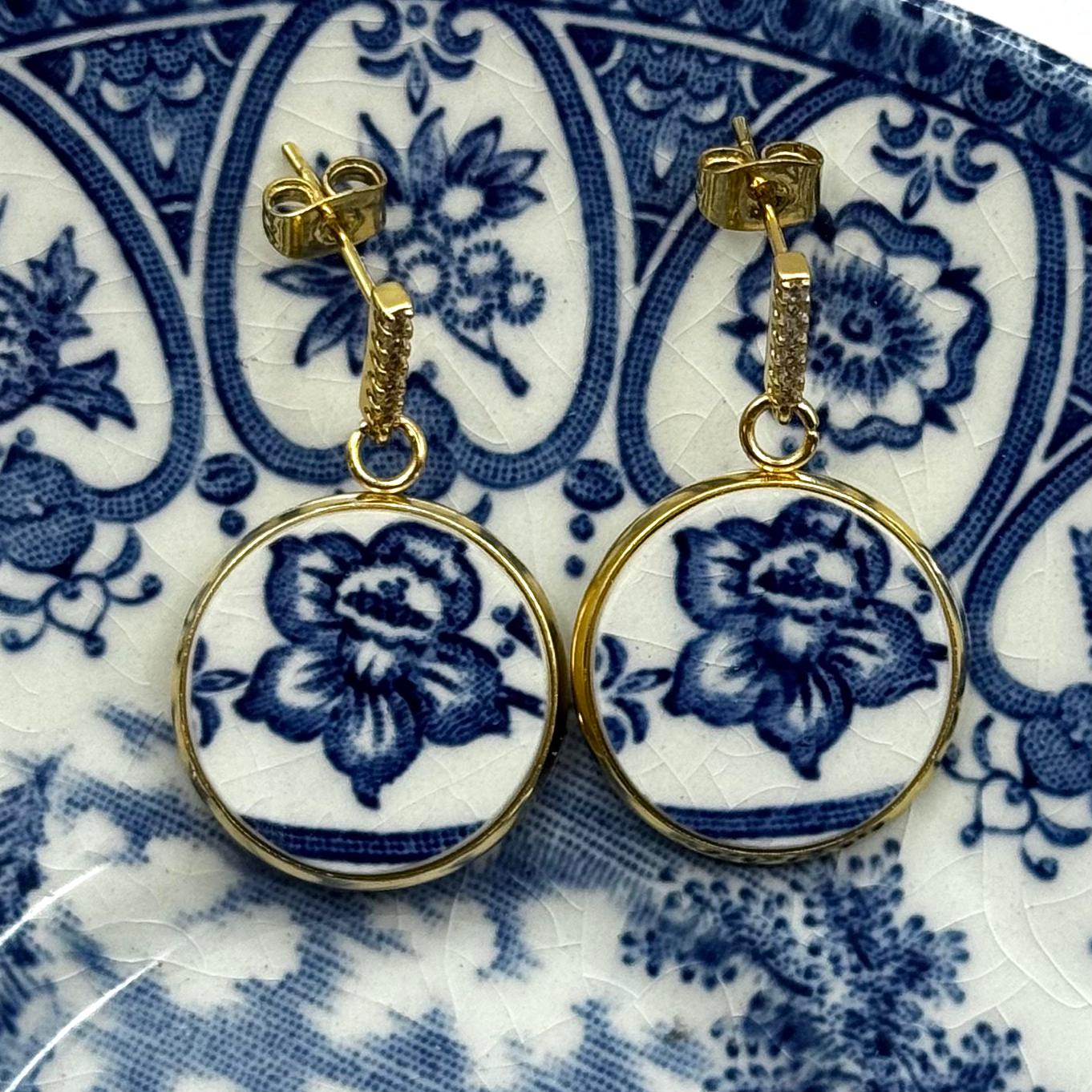 Queens Jubilee Broadhurst China 1977 Broken Plate Earrings CZ Yellow Gold