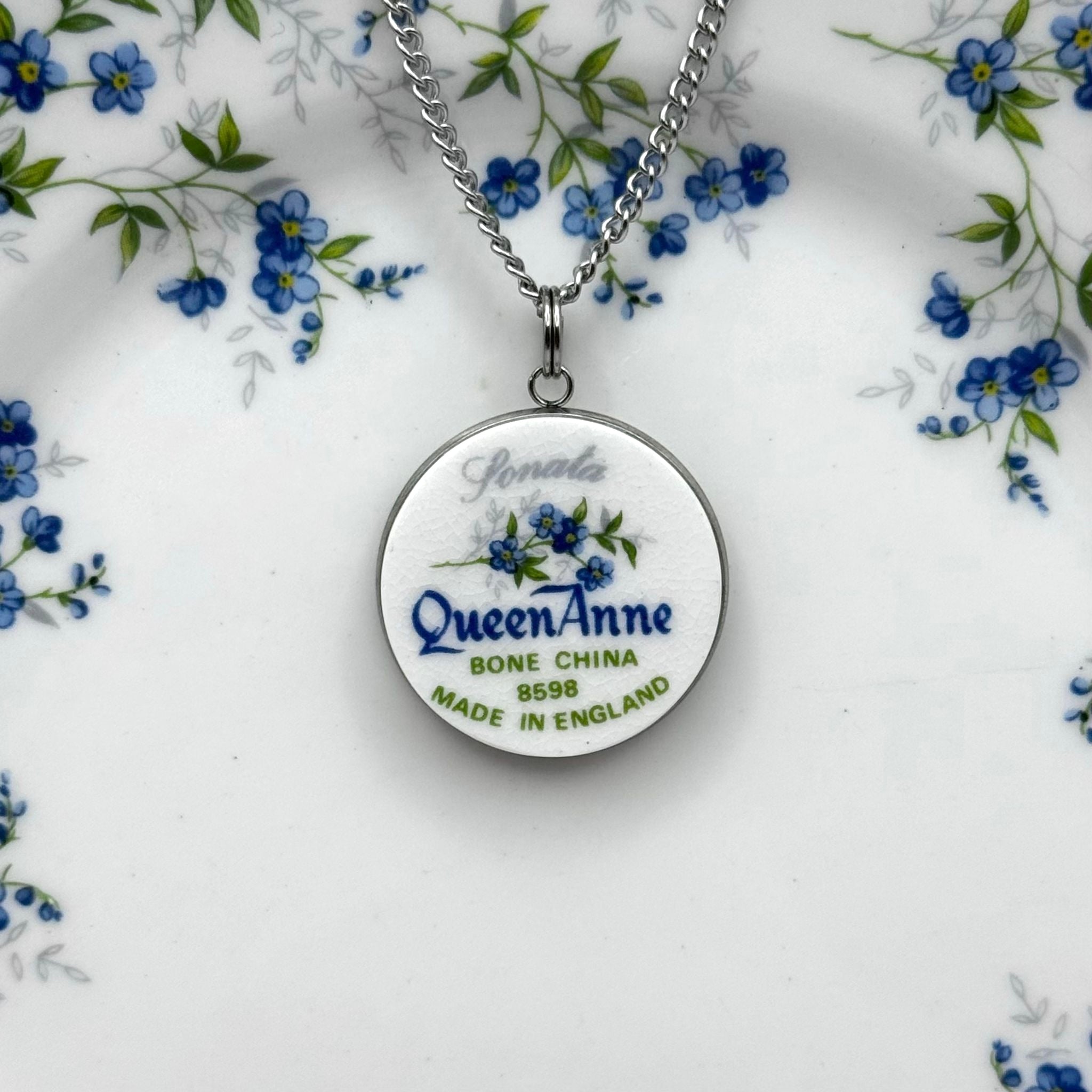 1950s Queen Anne Sonata Backstamp Pendant Necklace Silver