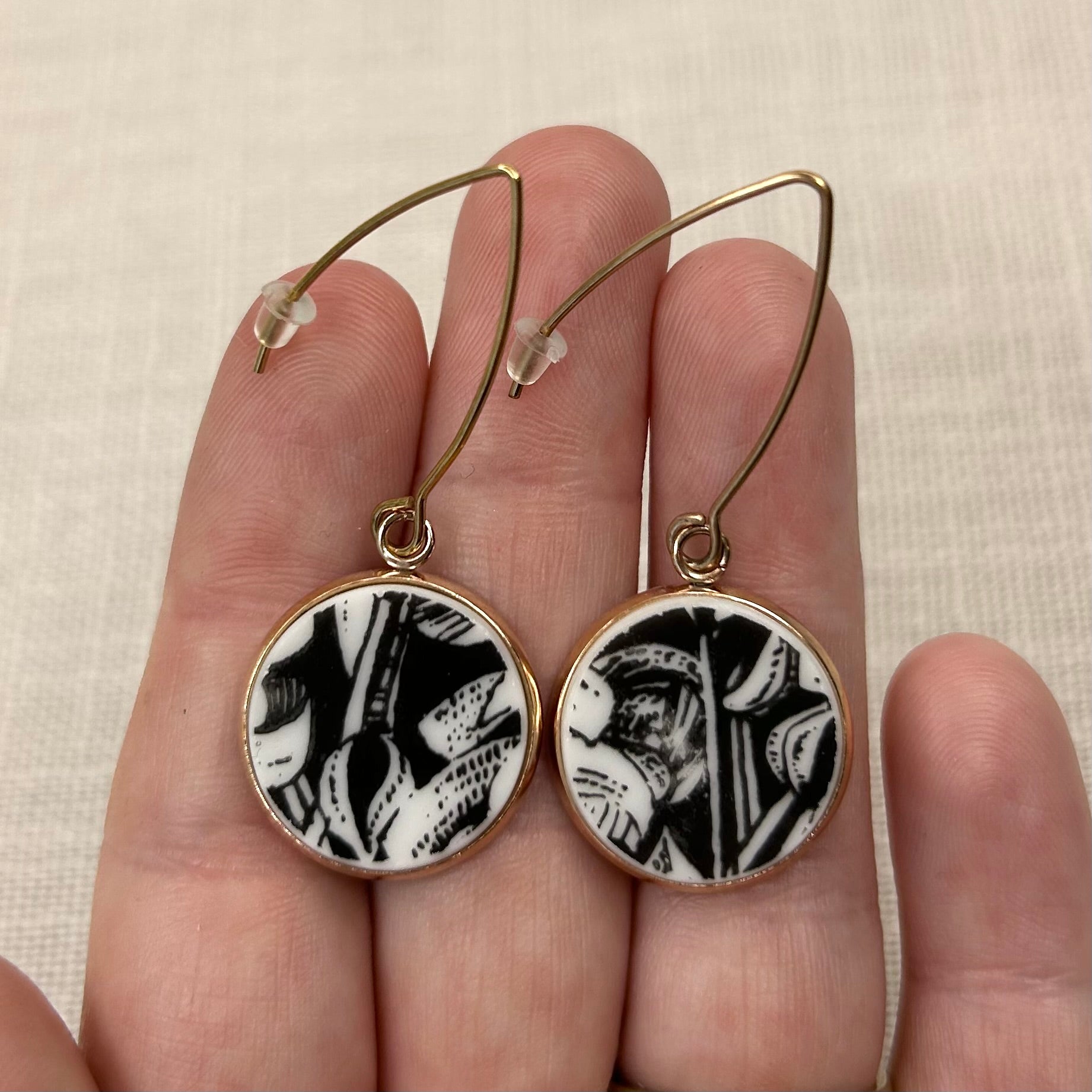 1960’s Westminster China Hooks Danlgy Earrings R