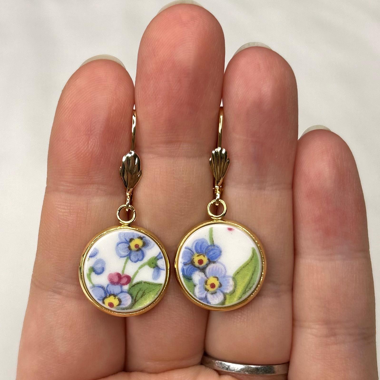 1960’s Tuscan China ‘Forget Me Nots’ Leverback Dangly Earrings Y