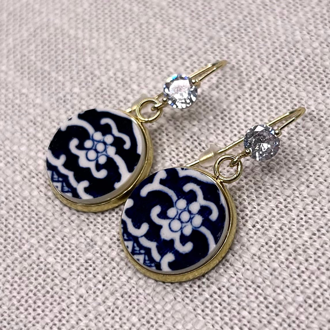 1960-70’s Churchill Blue Willow Hooks Dangly Earrings CZ Y