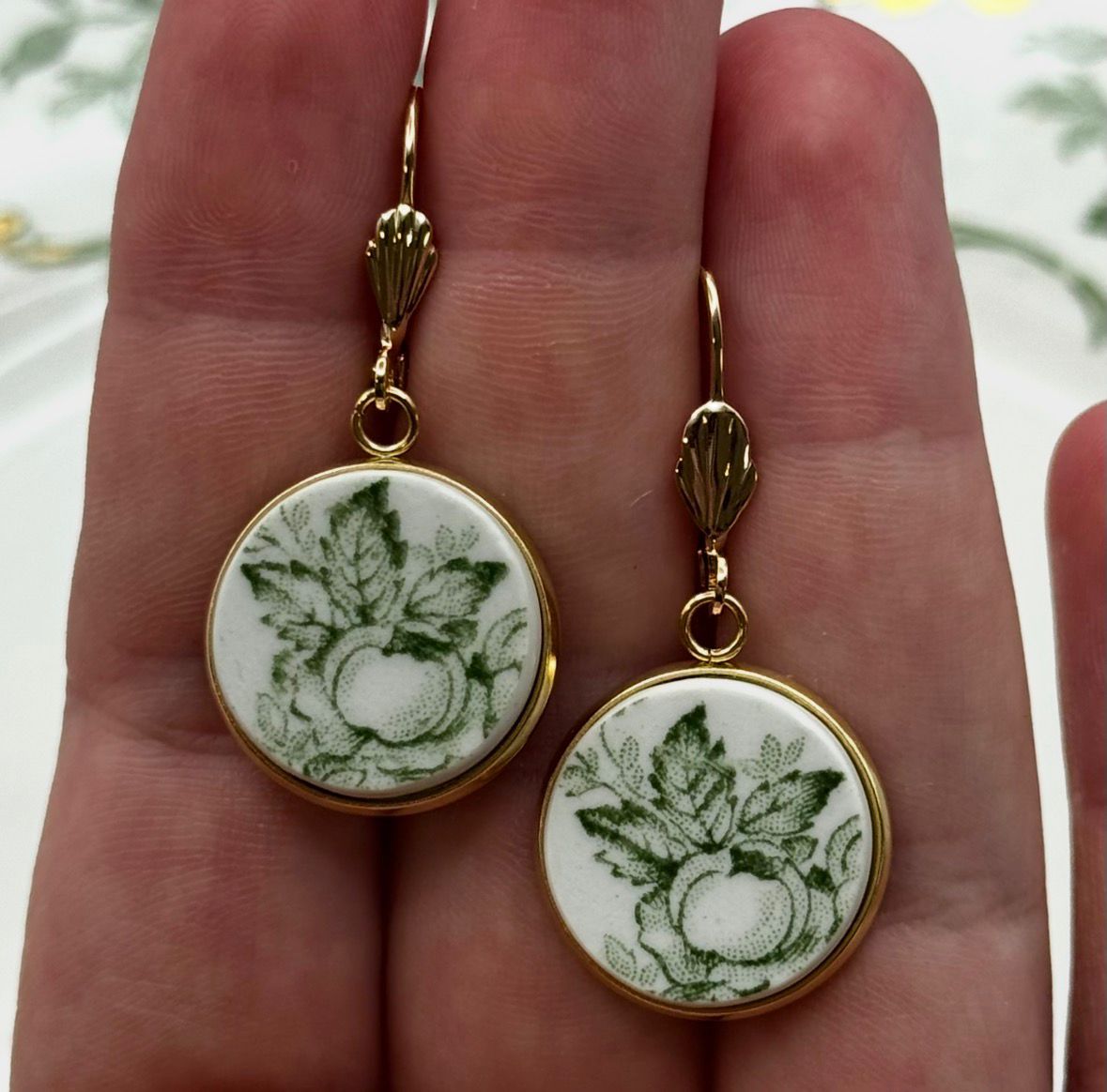 1891-1920 Ridgeays Rose Reclaimed China Leverback Yellow Gold