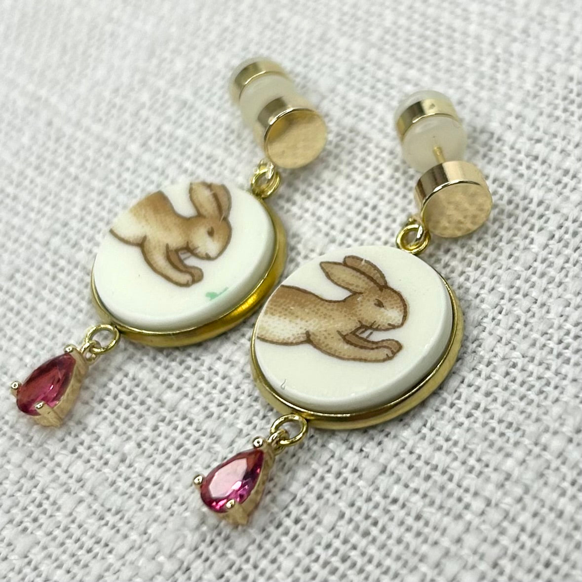 1970’s Royal Doulton ‘Bunnykins’ Stud Dangly Earrings YG Dark Pink M